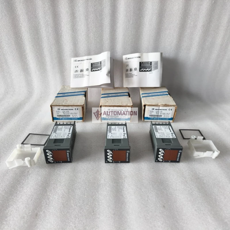 ERO Electronic LFT931113000 PID Temperature Controller – 100-240VAC, Main Relay + Dual Relay Outputs, RTO/TC Input CONTROLLER