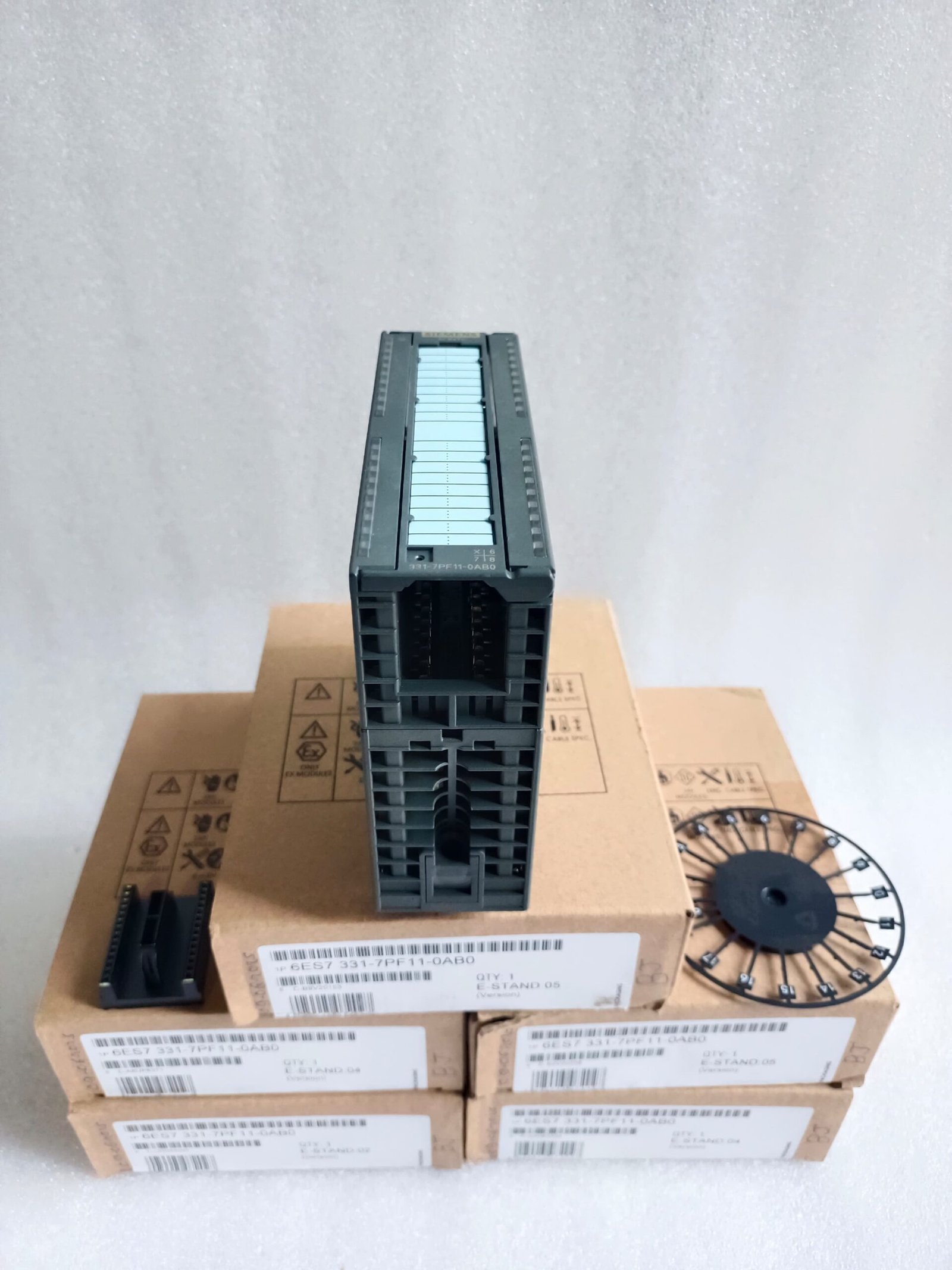 A06B-6096-H207 FANUC SERVO AMPLIFIER MODULE A06B6096H207 thumbnail 5478