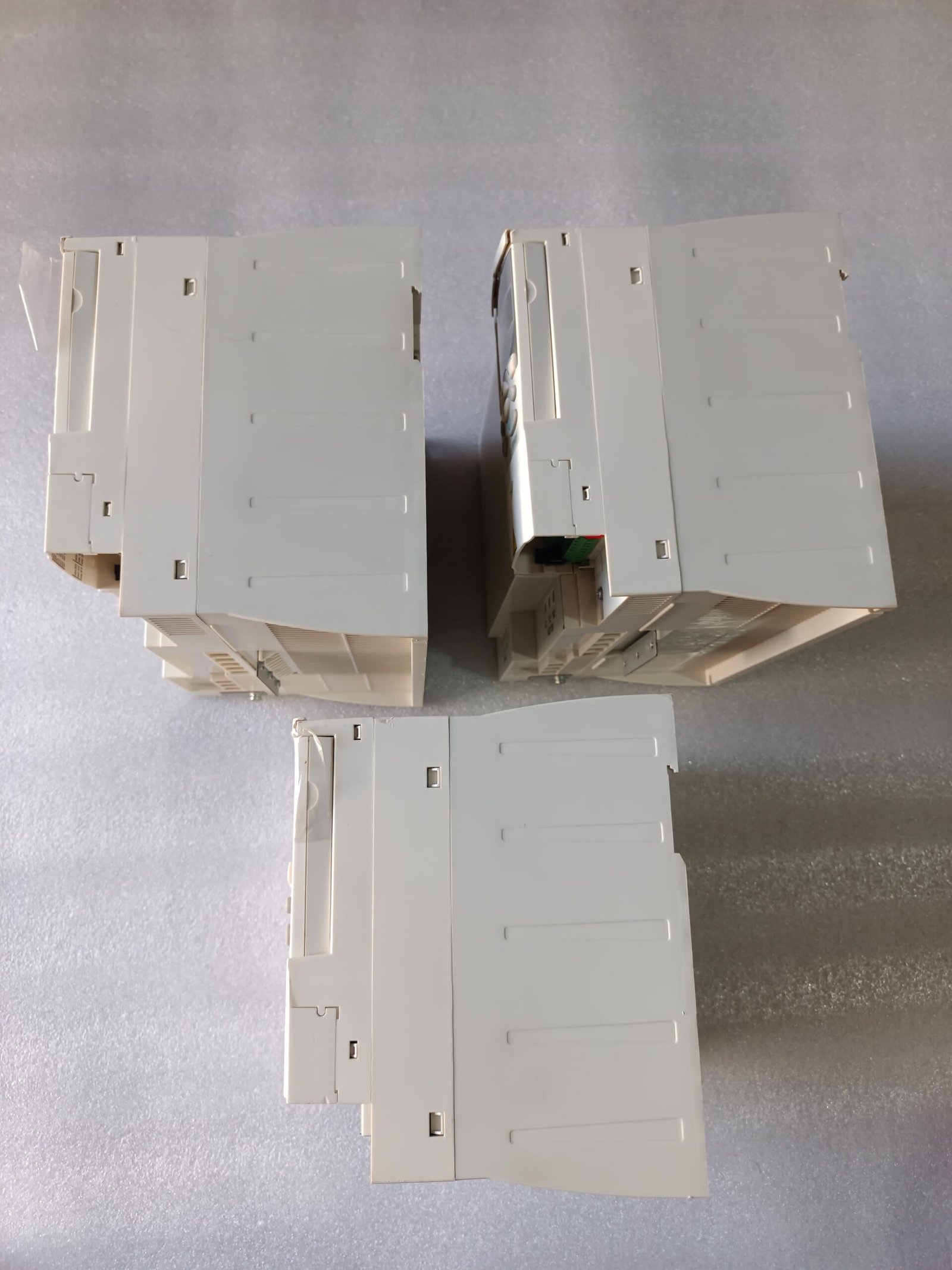 A06B-6096-H207 FANUC SERVO AMPLIFIER MODULE A06B6096H207 thumbnail 3788