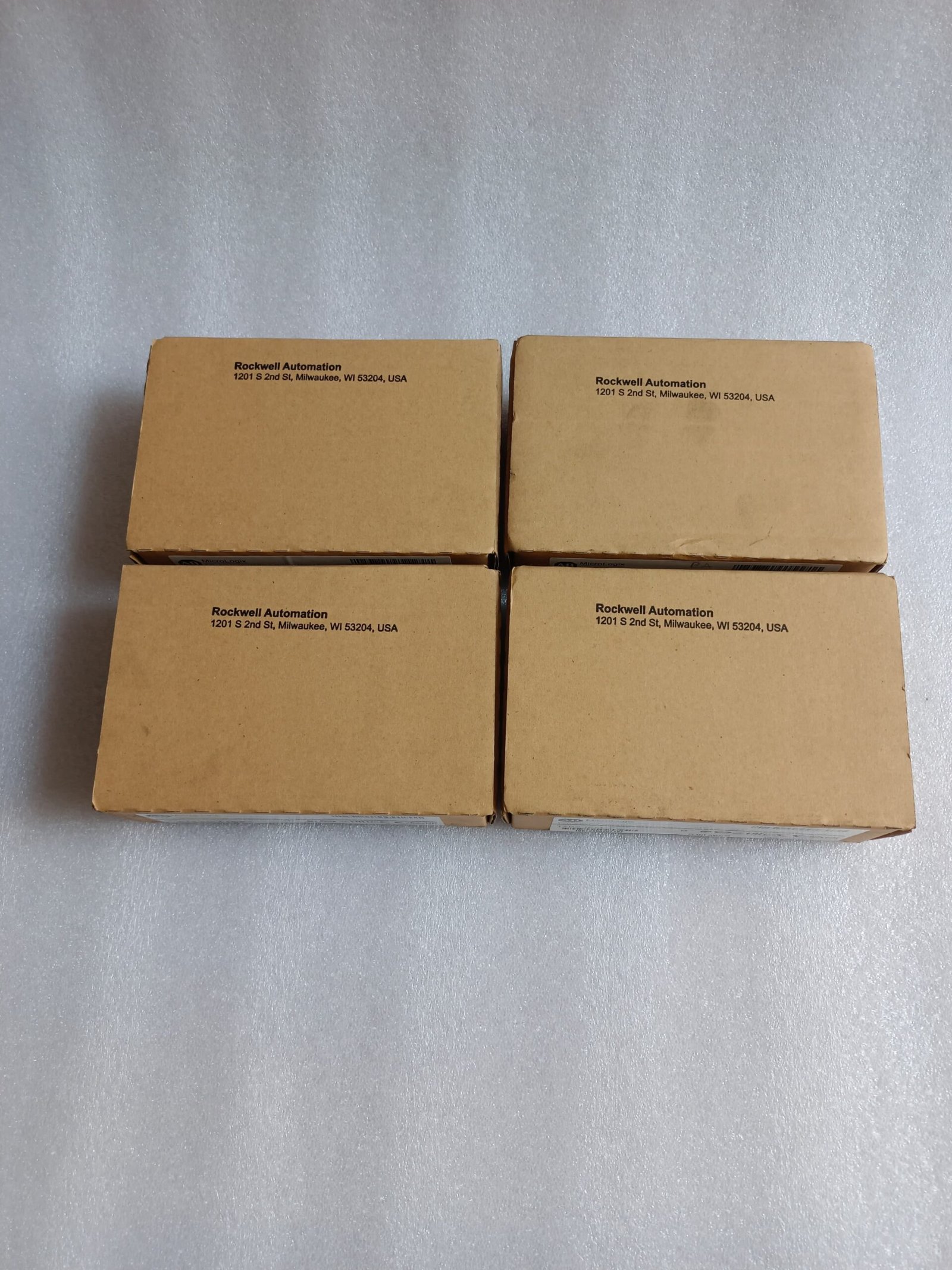 1762-IF20F2 ALLEN-BRADLEY 1762-IF20F2 2CH INPUT/2CH OUTPUT ANALOG MODULE thumbnail 3