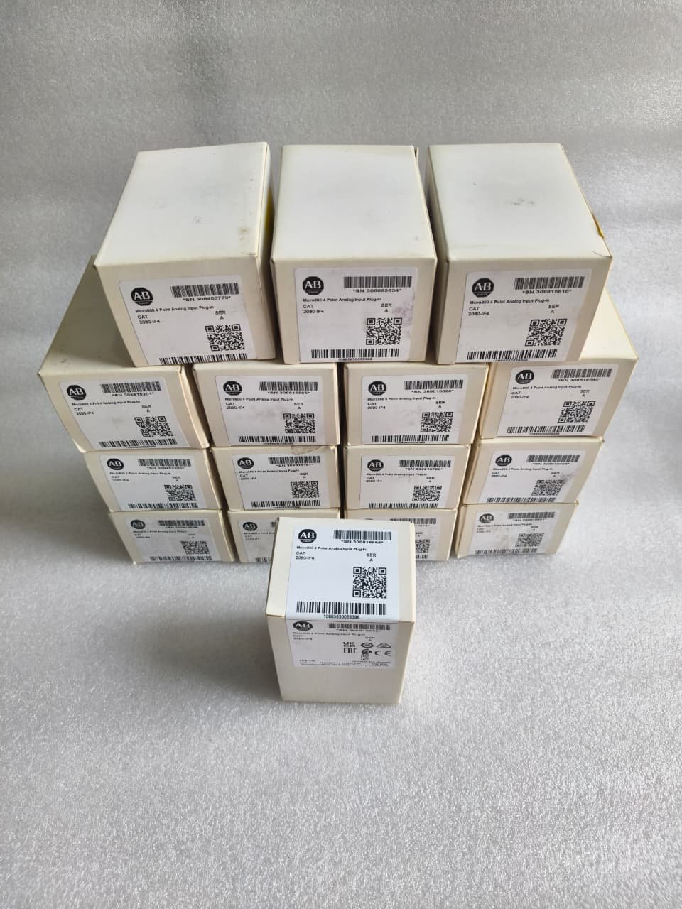 ALLEN-BRADLEY 2080-IF4 ALLENBRADLEY 2080IF4 MICRO 800 4 POINT ANALOG INPUT PLUG-IN MODULE thumbnail 2