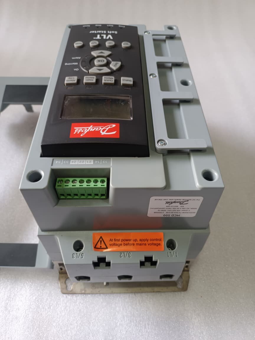 A06B-6096-H207 FANUC SERVO AMPLIFIER MODULE A06B6096H207 thumbnail 5908