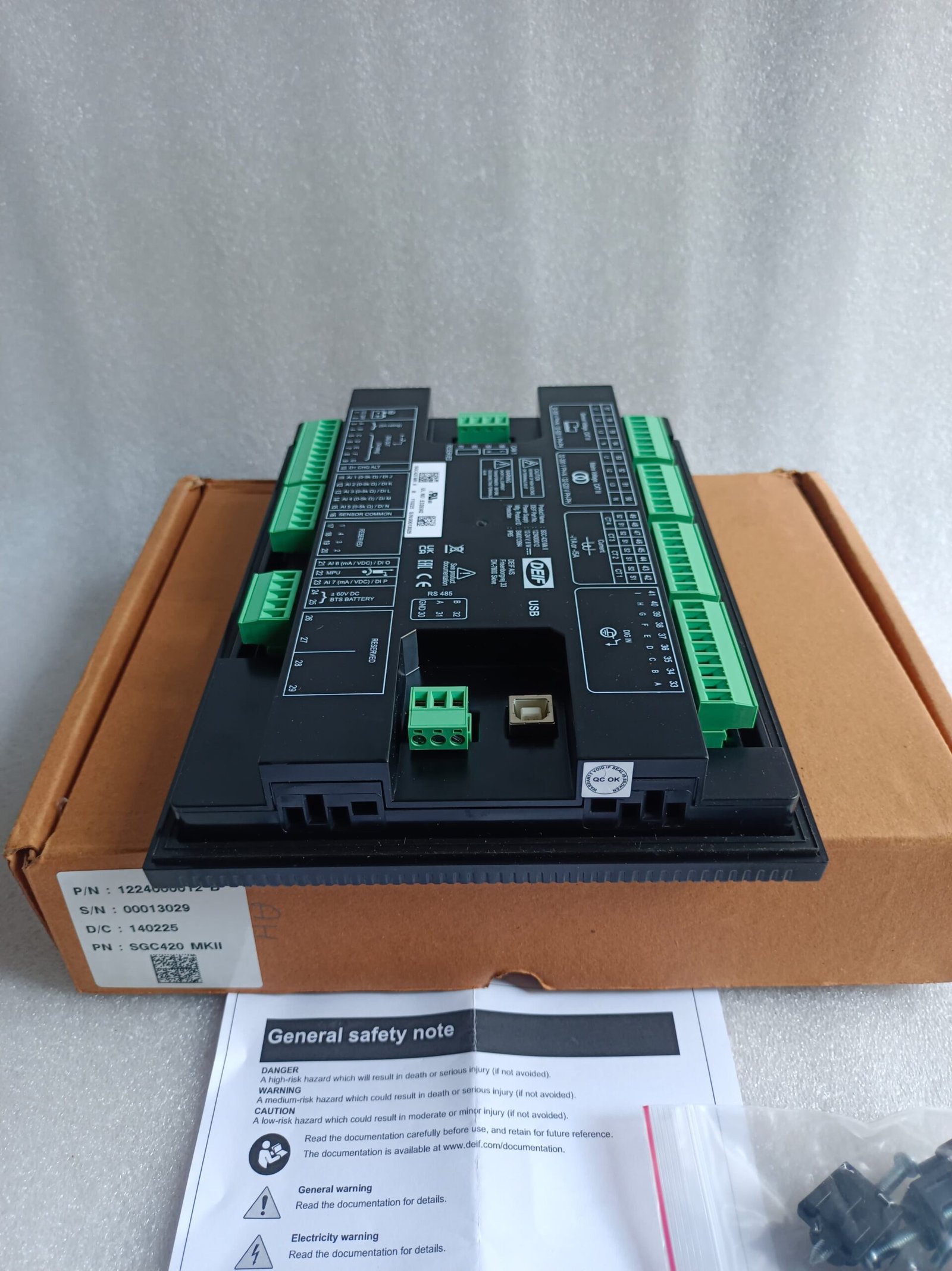 A06B-6096-H207 FANUC SERVO AMPLIFIER MODULE A06B6096H207 thumbnail 4801