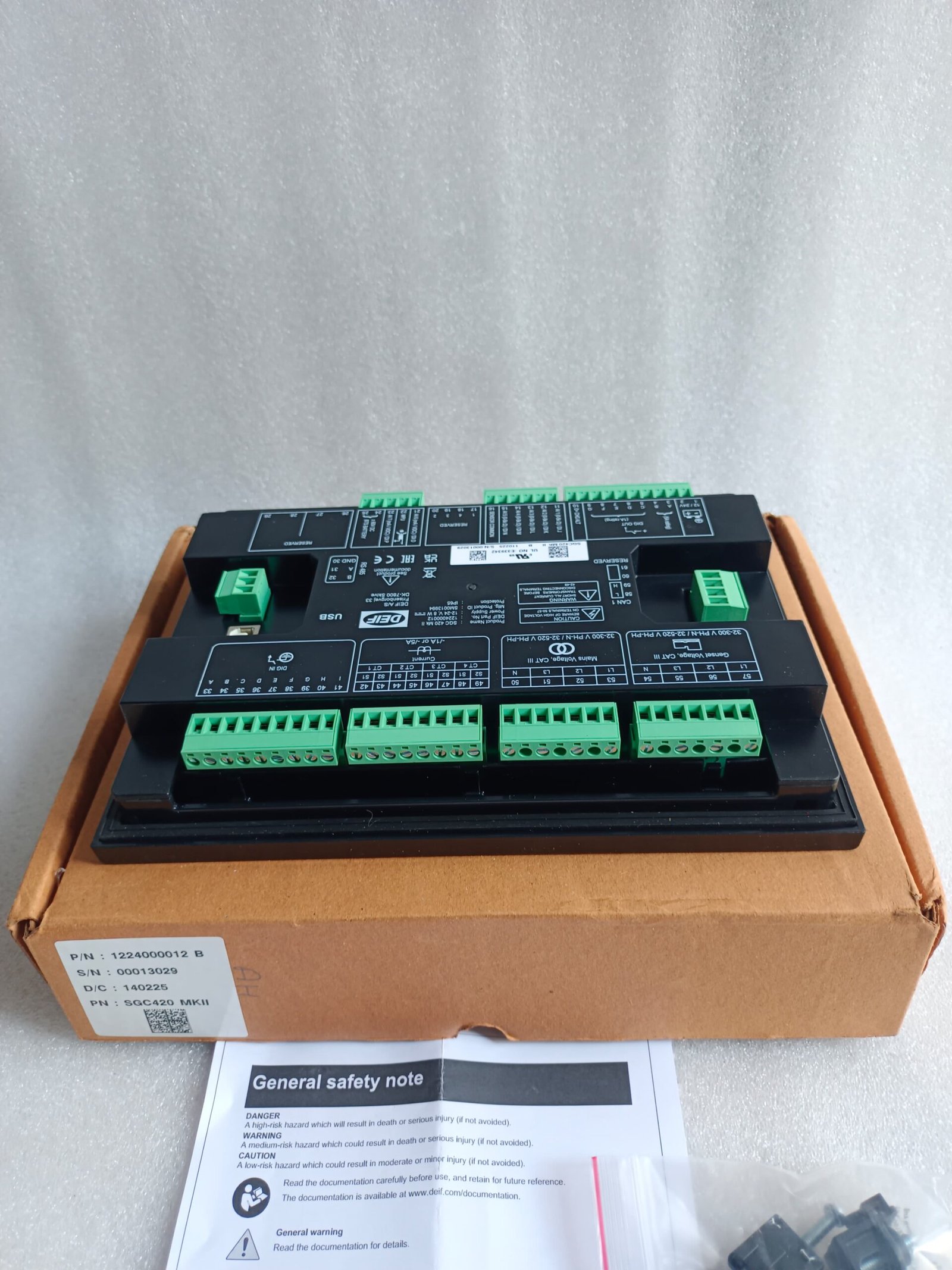 A06B-6096-H207 FANUC SERVO AMPLIFIER MODULE A06B6096H207 thumbnail 4802