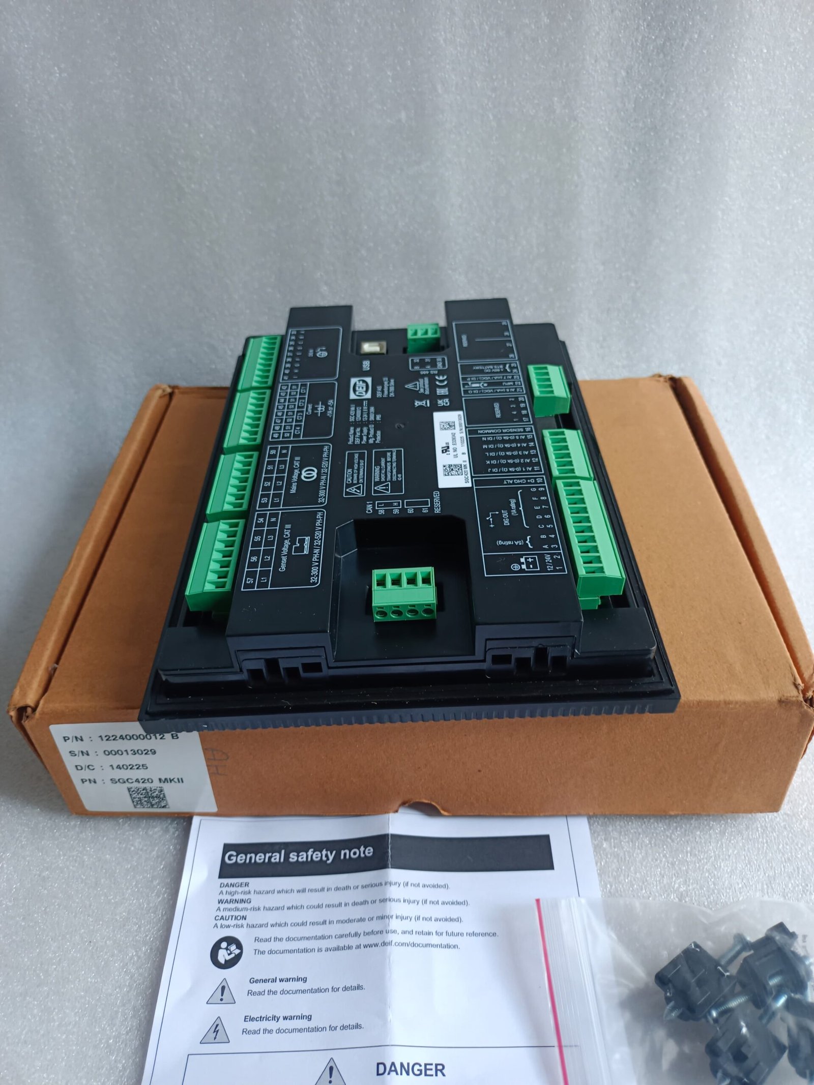 A06B-6096-H207 FANUC SERVO AMPLIFIER MODULE A06B6096H207 thumbnail 4803