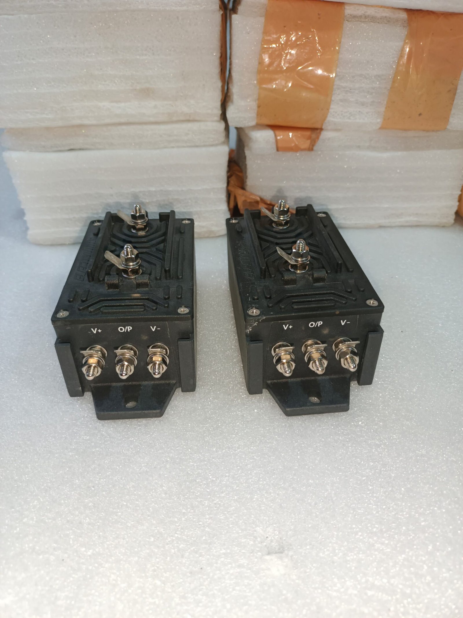 A06B-6096-H207 FANUC SERVO AMPLIFIER MODULE A06B6096H207 thumbnail 5303