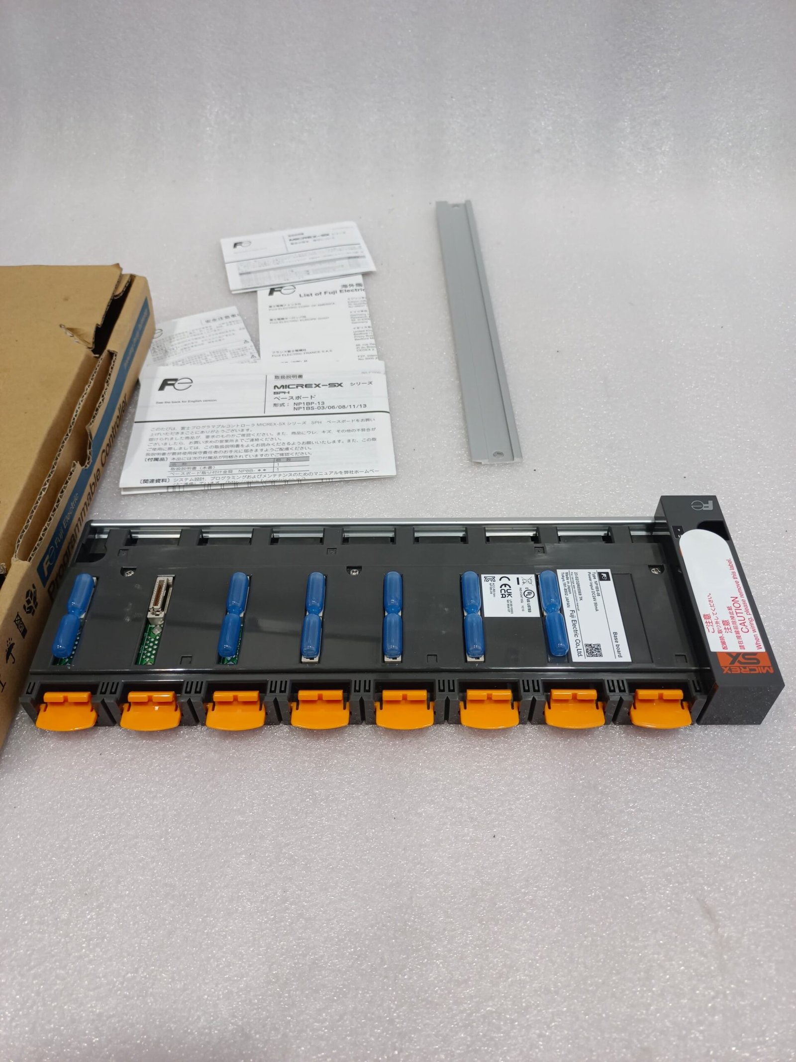 A06B-6096-H207 FANUC SERVO AMPLIFIER MODULE A06B6096H207 thumbnail 4769