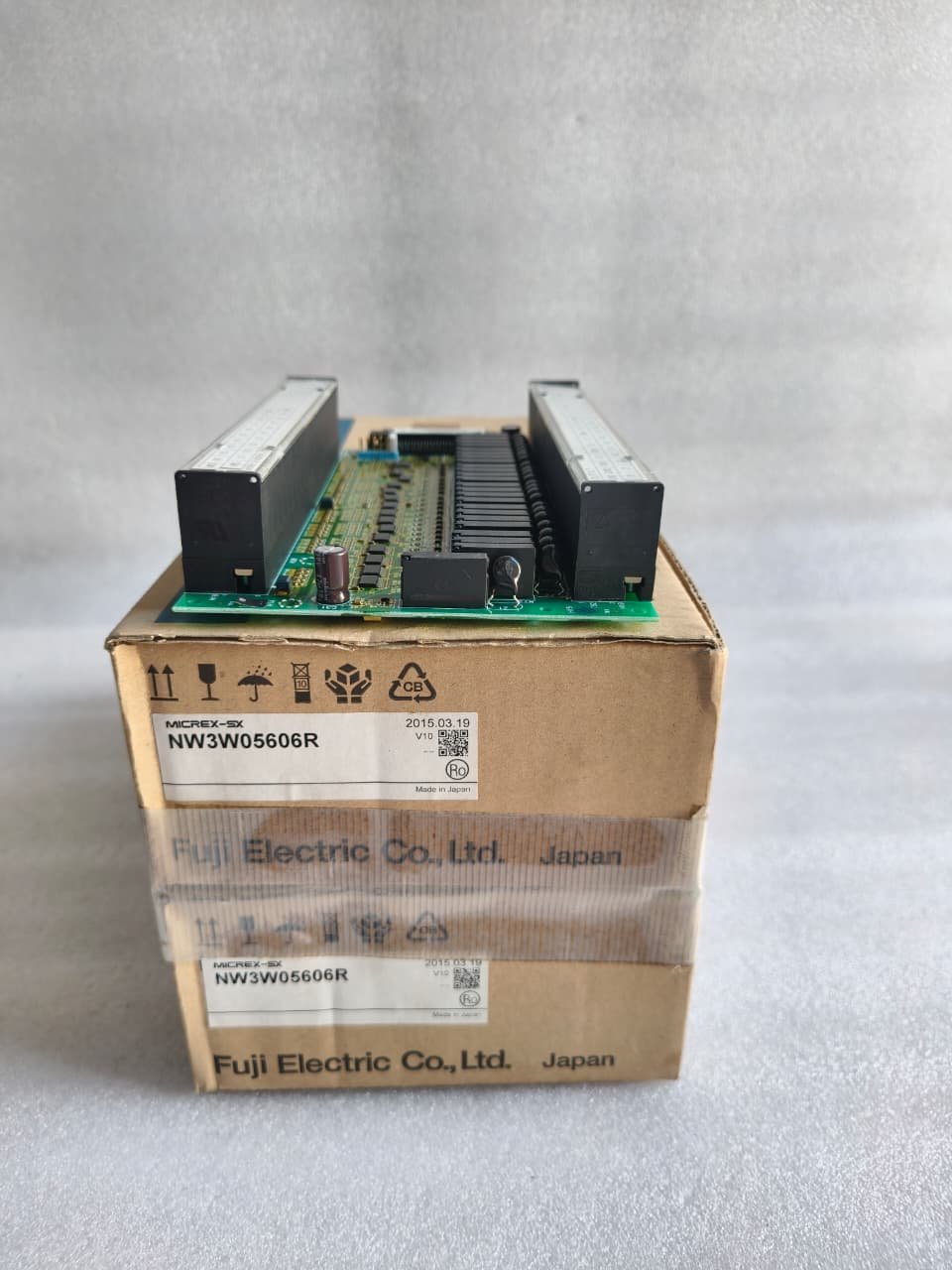 A06B-6096-H207 FANUC SERVO AMPLIFIER MODULE A06B6096H207 thumbnail 6534