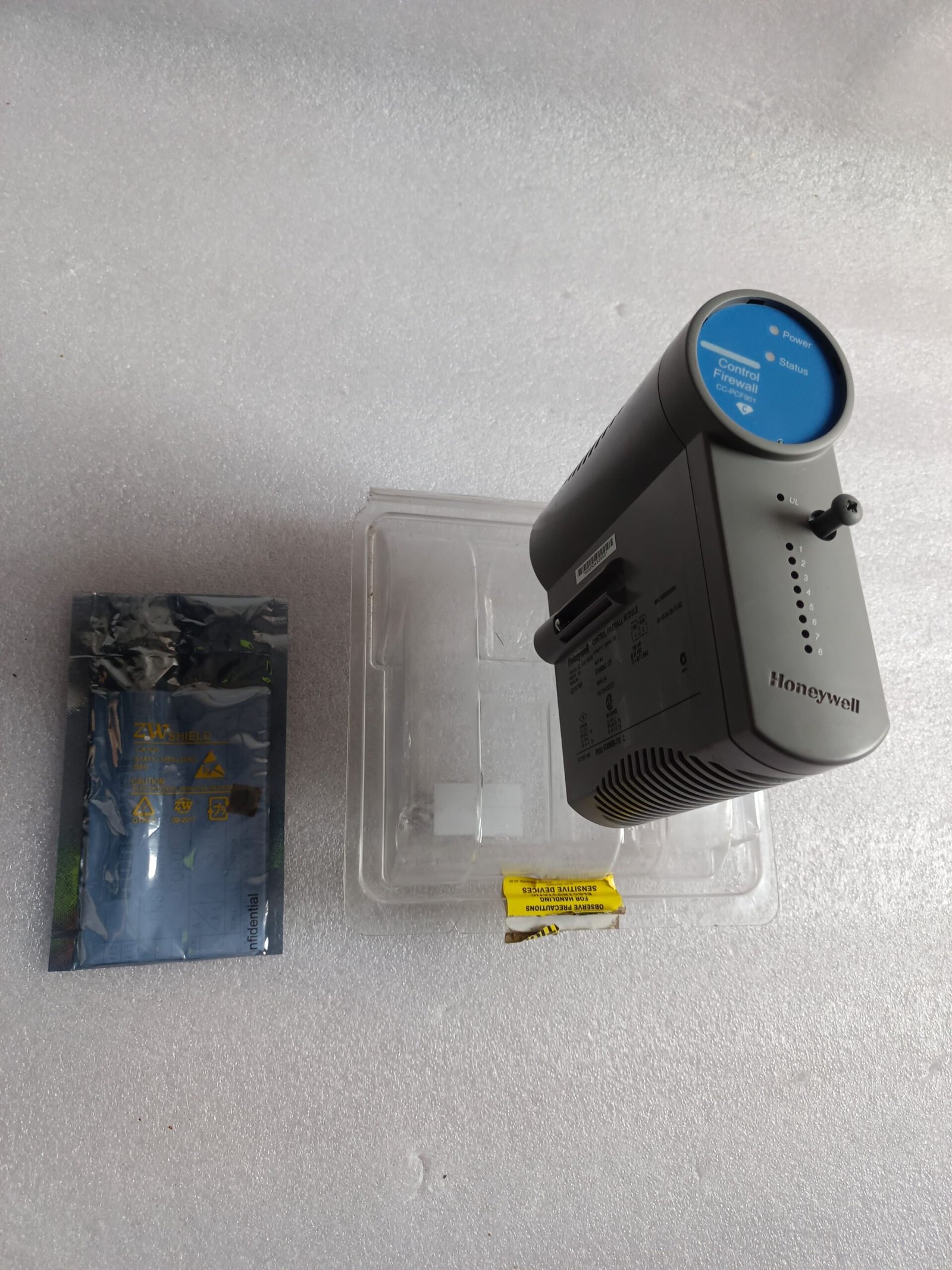 A06B-6096-H207 FANUC SERVO AMPLIFIER MODULE A06B6096H207 thumbnail 3370