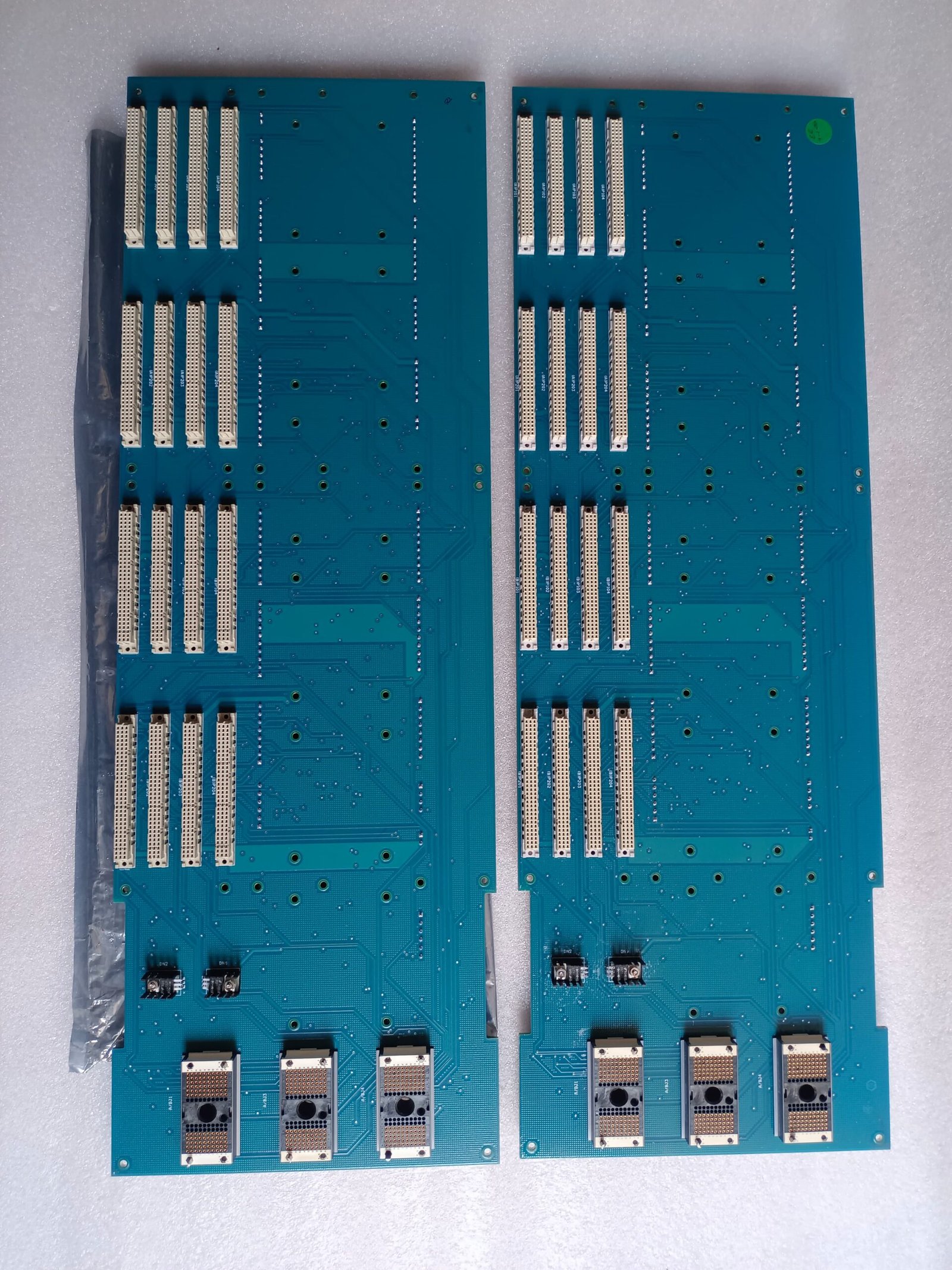 A06B-6096-H207 FANUC SERVO AMPLIFIER MODULE A06B6096H207 thumbnail 4030