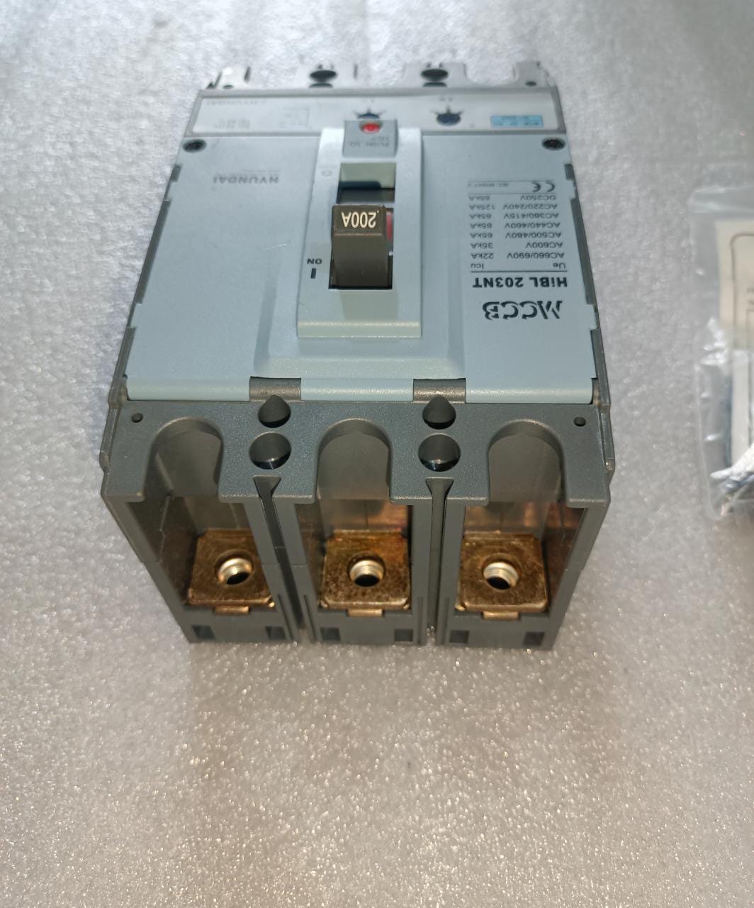 HYUNADAI HIBL 203NT HYUNDAI HIBL203NT-E 3P 200AMP 3POL MCCB thumbnail 11