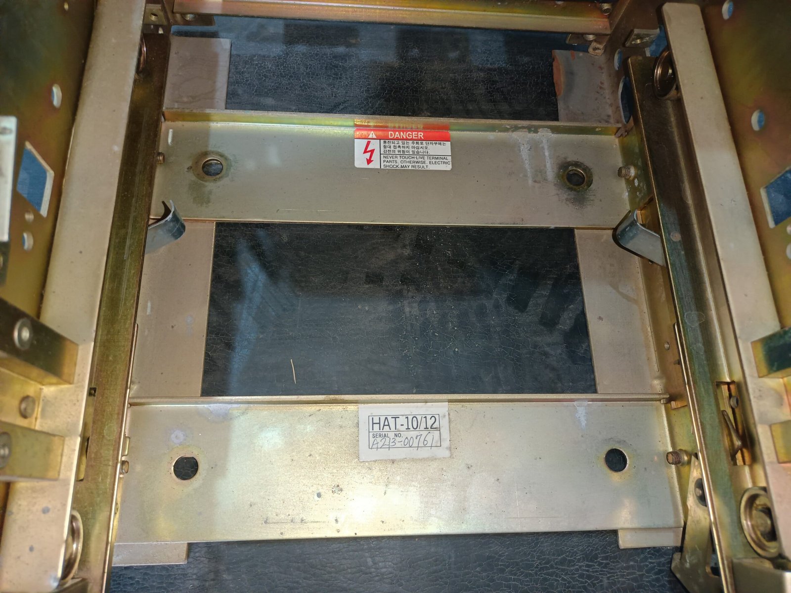 HYUNDAI HAT12 AIR CIRCUIT BREAKER HYUNDAI HAT 12 ACB thumbnail 10