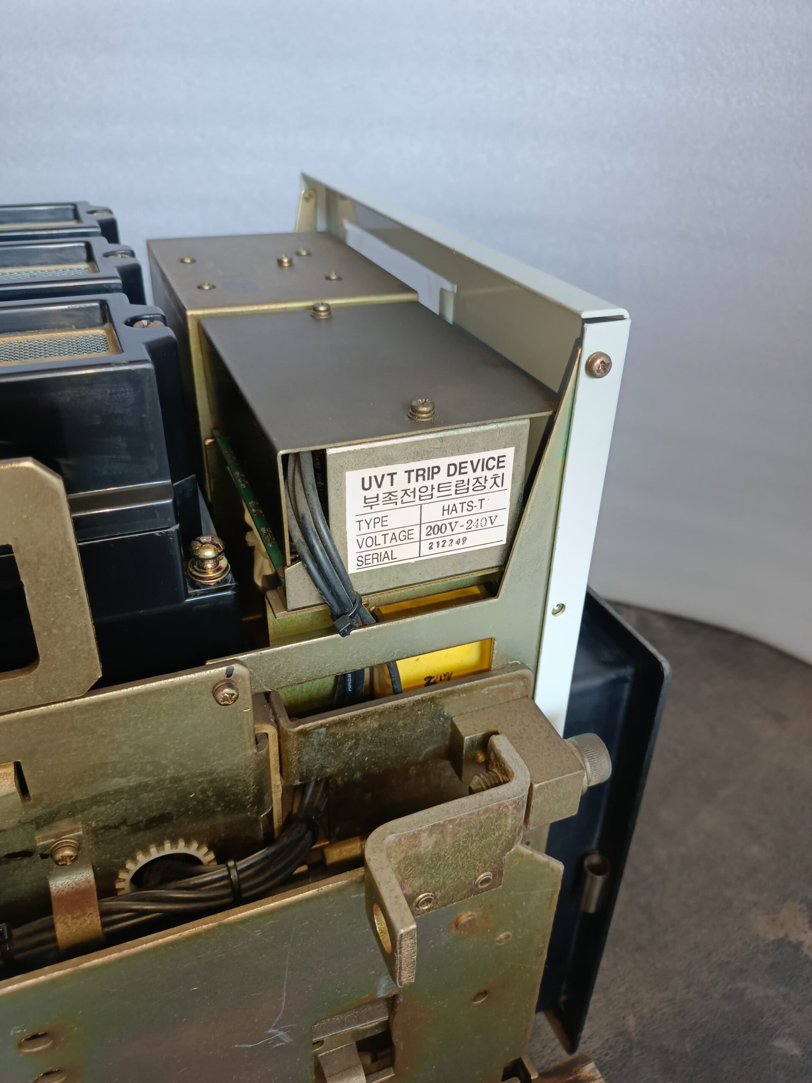 HYUNDAI HAT16 AIR CIRCUIT BREAKER HYUNDAI HAT 16 ACB thumbnail 6