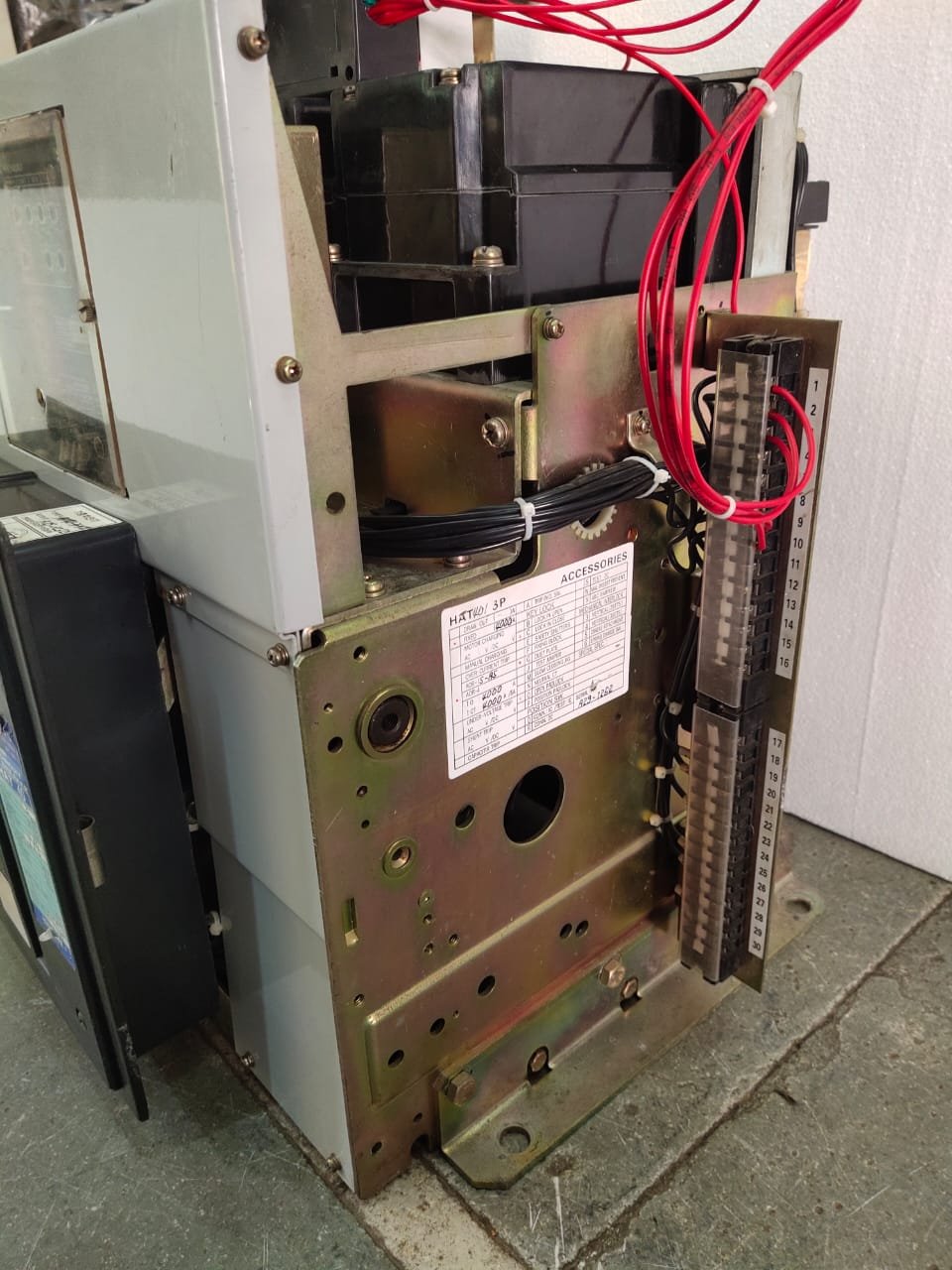 A06B-6096-H207 FANUC SERVO AMPLIFIER MODULE A06B6096H207 thumbnail 1159