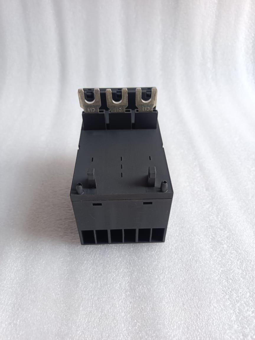 A06B-6096-H207 FANUC SERVO AMPLIFIER MODULE A06B6096H207 thumbnail 1810