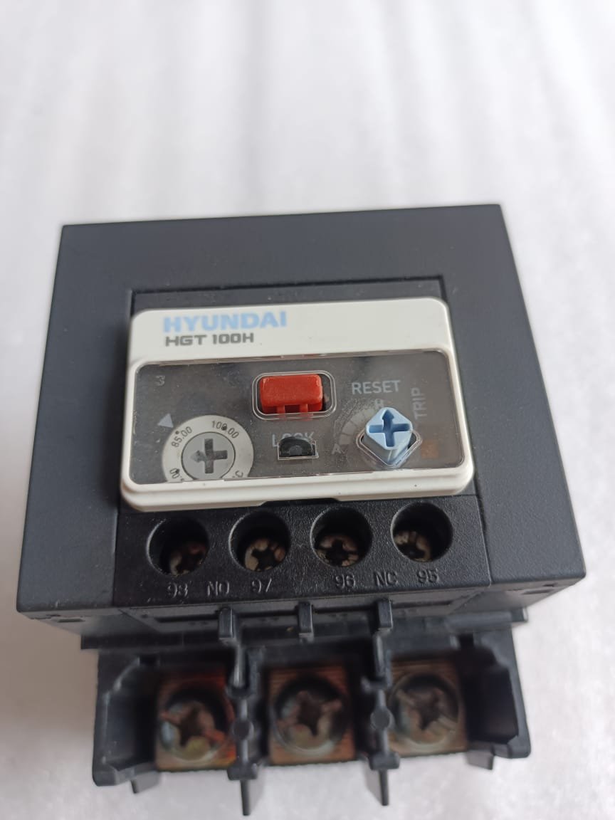 A06B-6096-H207 FANUC SERVO AMPLIFIER MODULE A06B6096H207 thumbnail 1811