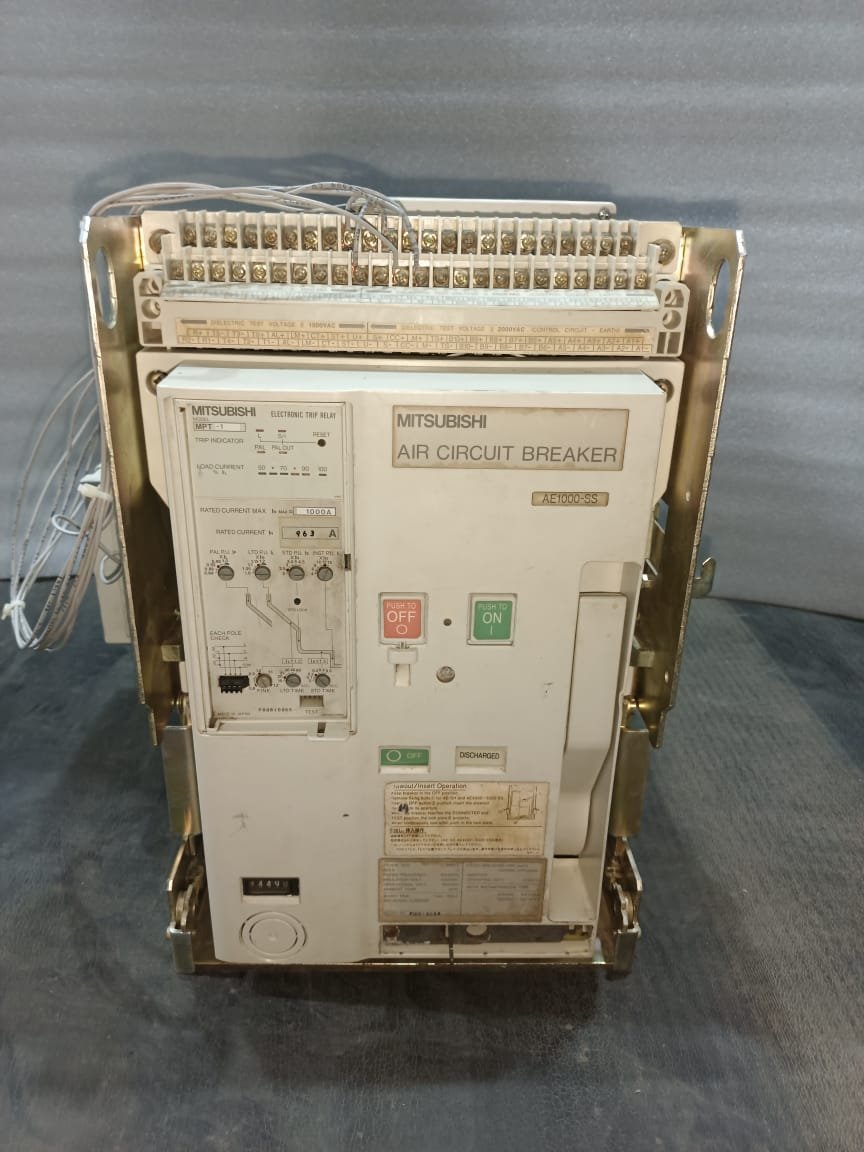 A06B-6096-H207 FANUC SERVO AMPLIFIER MODULE A06B6096H207 thumbnail 1149