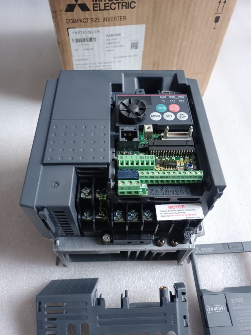 A06B-6096-H207 FANUC SERVO AMPLIFIER MODULE A06B6096H207 thumbnail 5690