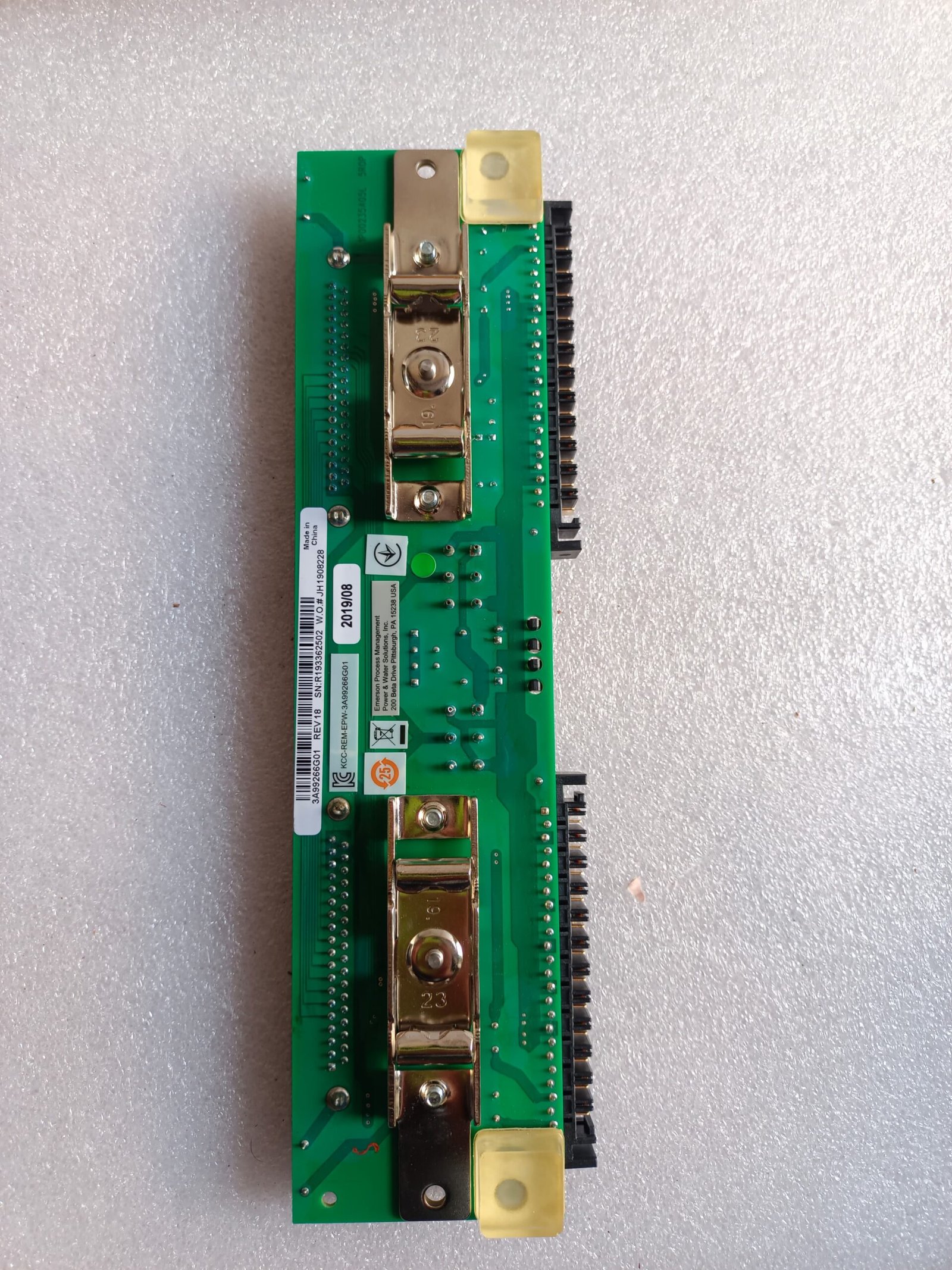 A06B-6096-H207 FANUC SERVO AMPLIFIER MODULE A06B6096H207 thumbnail 3389