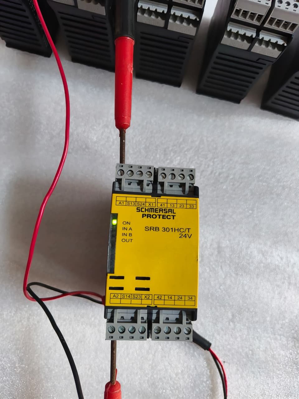 A06B-6096-H207 FANUC SERVO AMPLIFIER MODULE A06B6096H207 thumbnail 6338