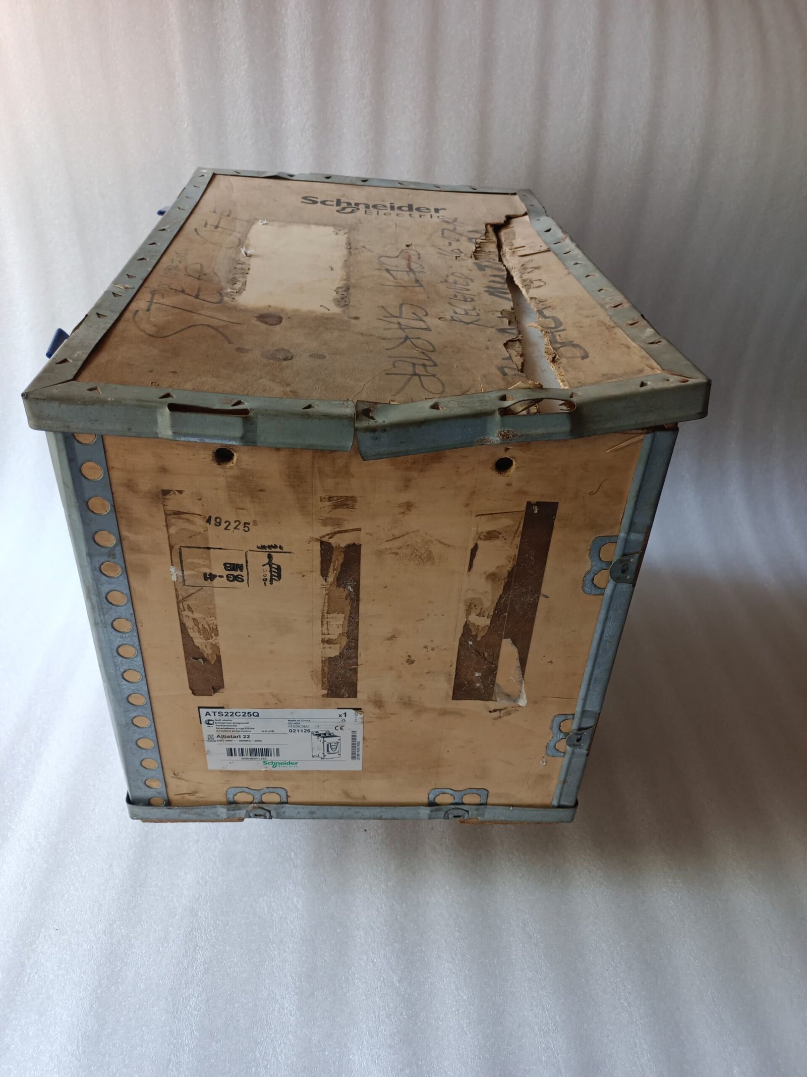 ATS22C25Q SCHNEIDER ATS22C25Q SCHNEIDER 170HP SOFT STARTER NEW thumbnail 2