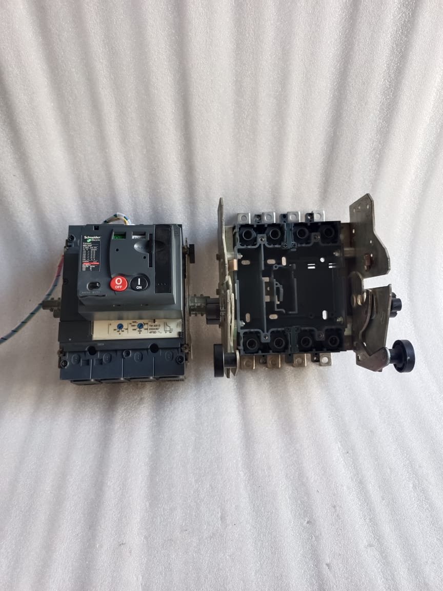 A06B-6096-H207 FANUC SERVO AMPLIFIER MODULE A06B6096H207 thumbnail 1536