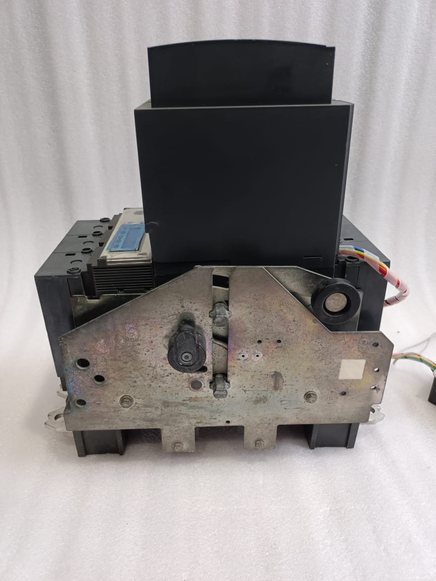 A06B-6096-H207 FANUC SERVO AMPLIFIER MODULE A06B6096H207 thumbnail 1558