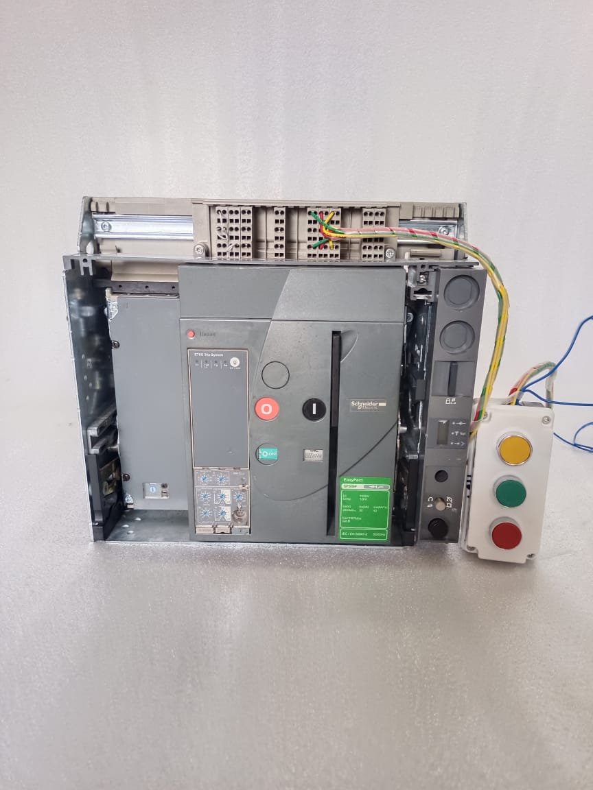 A06B-6096-H207 FANUC SERVO AMPLIFIER MODULE A06B6096H207 thumbnail 1002