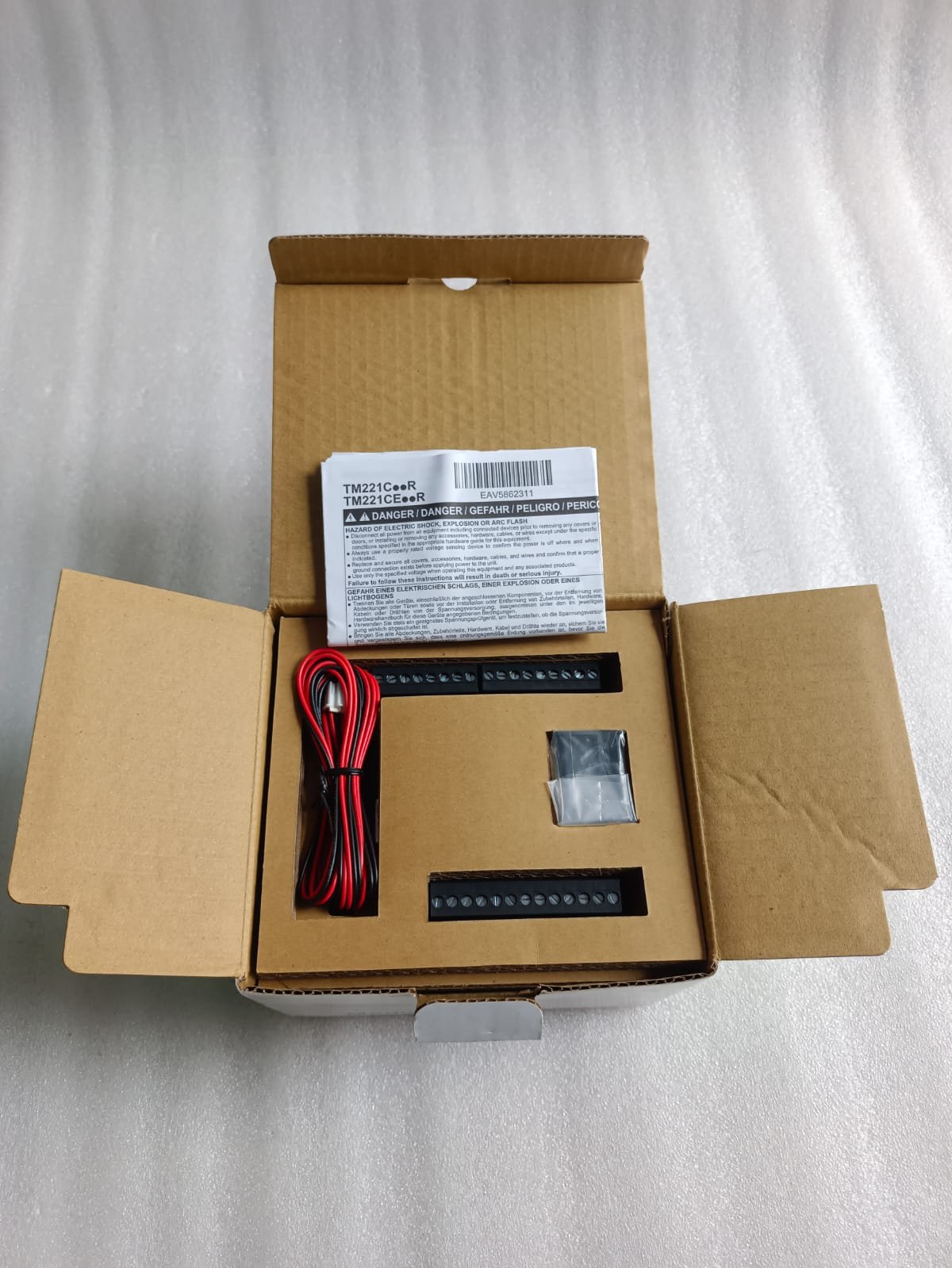 A06B-6096-H207 FANUC SERVO AMPLIFIER MODULE A06B6096H207 thumbnail 2112