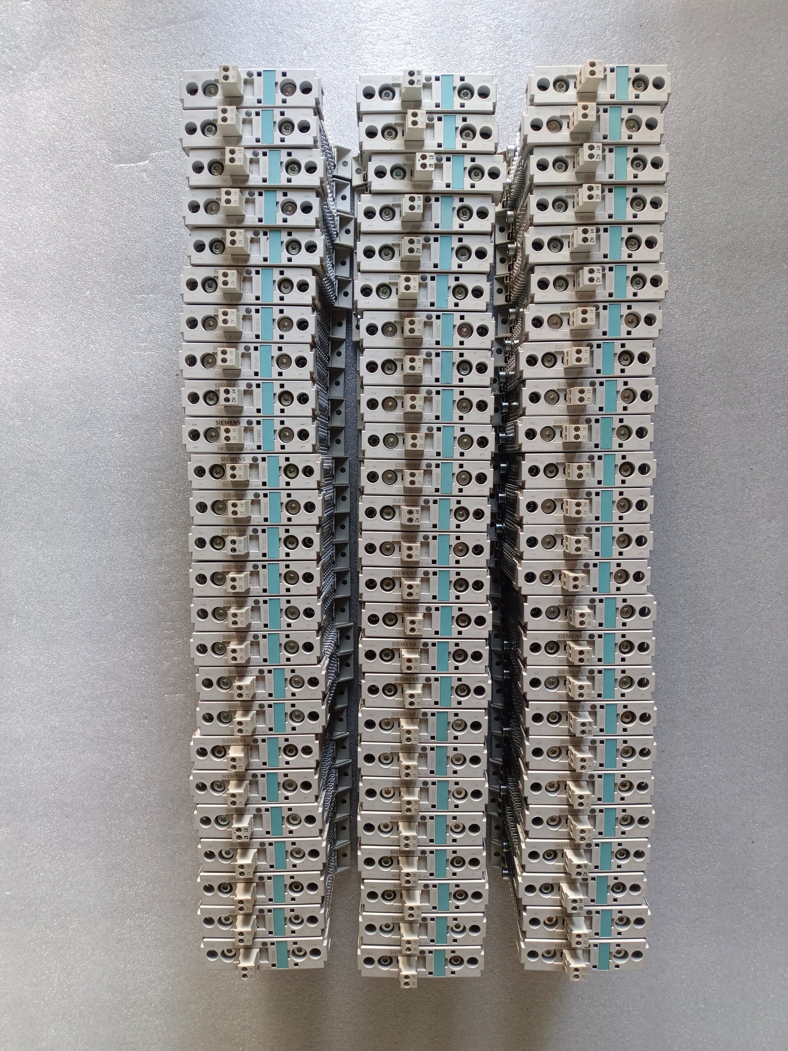 3RF2320-1AA04 SIEMENS 3RF2320-1AA04 thumbnail 3