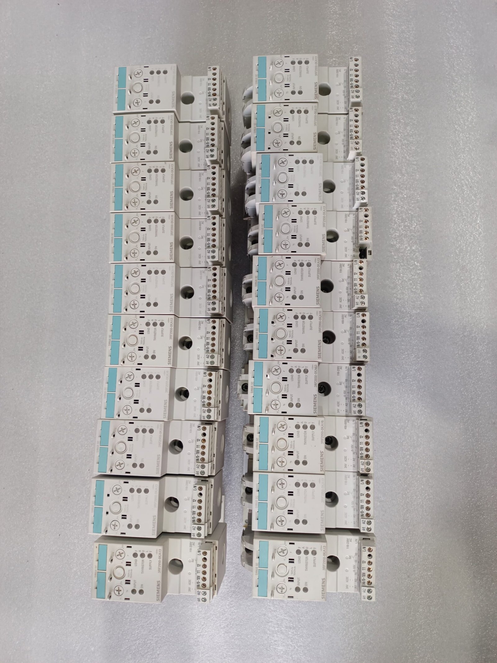SIEMENS 3RF2950-0KA13 SIEMENS 3RF2330-1BA04 thumbnail 2
