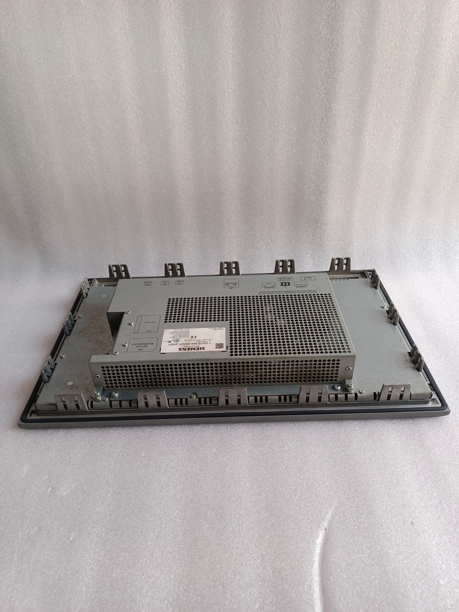 A06B-6096-H207 FANUC SERVO AMPLIFIER MODULE A06B6096H207 thumbnail 4220