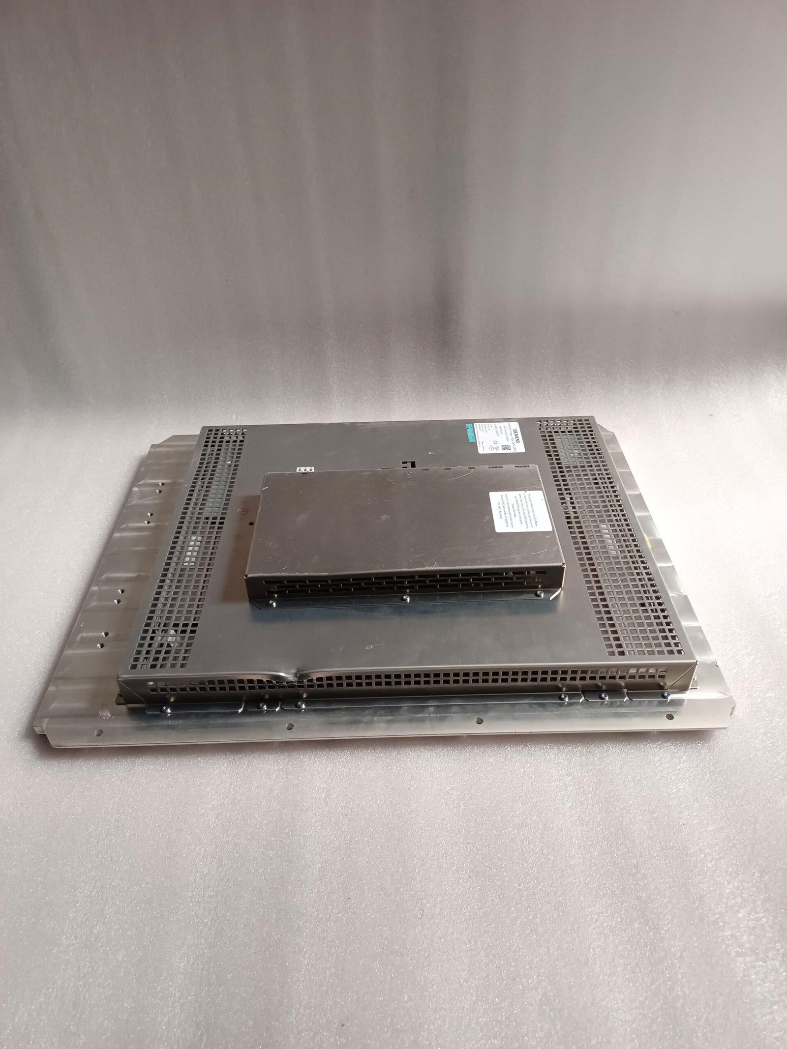 SIEMENS 6AV7294-6KC00-0MG0 SIEMENS SIMATIC PANEL 1900 OEM DMG thumbnail 10