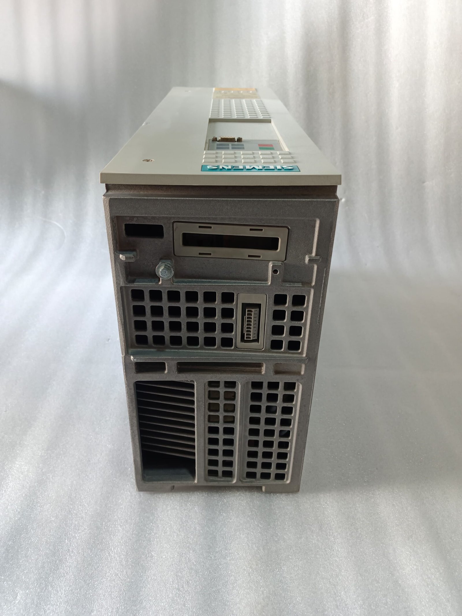 A06B-6096-H207 FANUC SERVO AMPLIFIER MODULE A06B6096H207 thumbnail 979