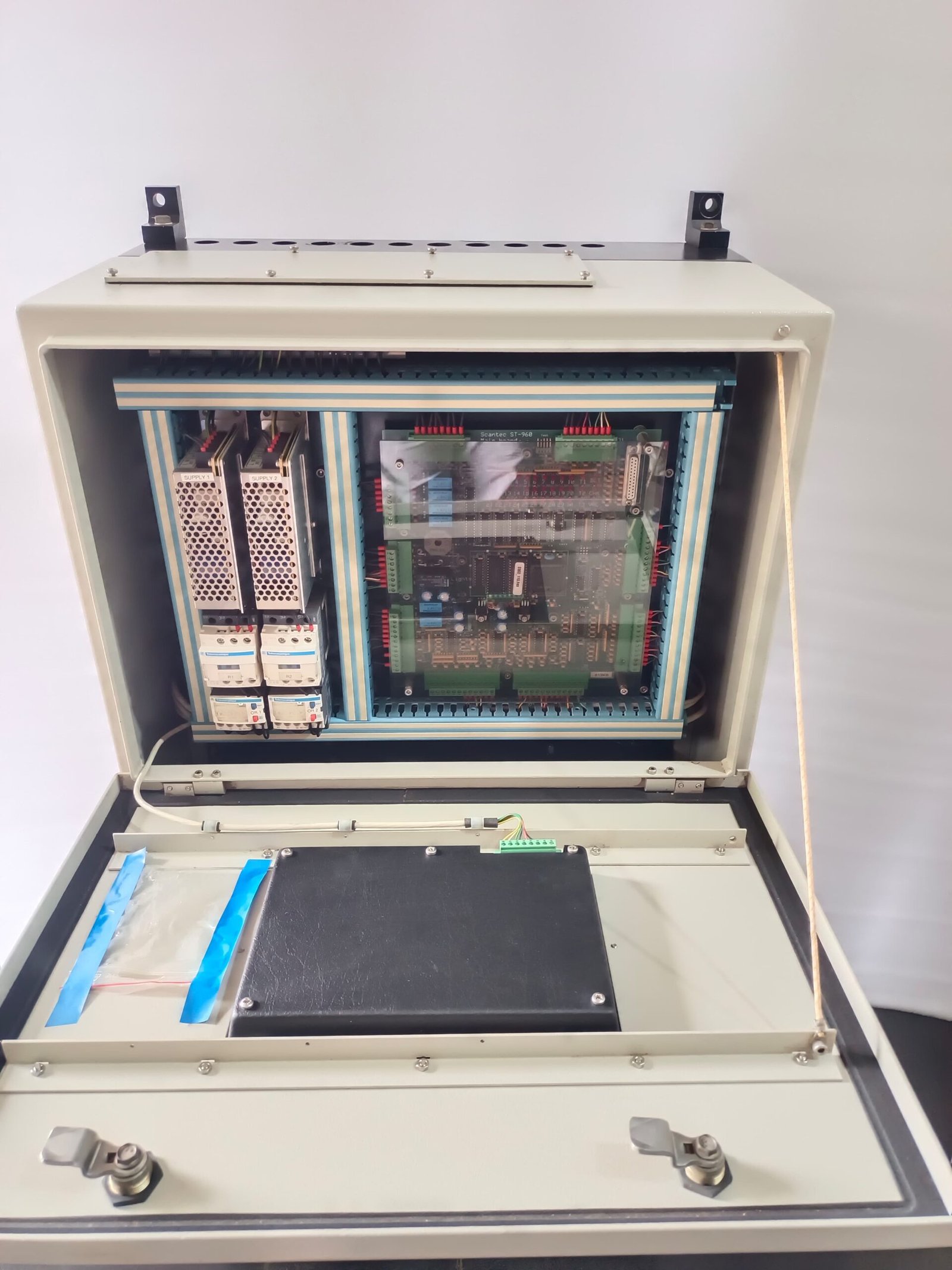 A06B-6096-H207 FANUC SERVO AMPLIFIER MODULE A06B6096H207 thumbnail 5511