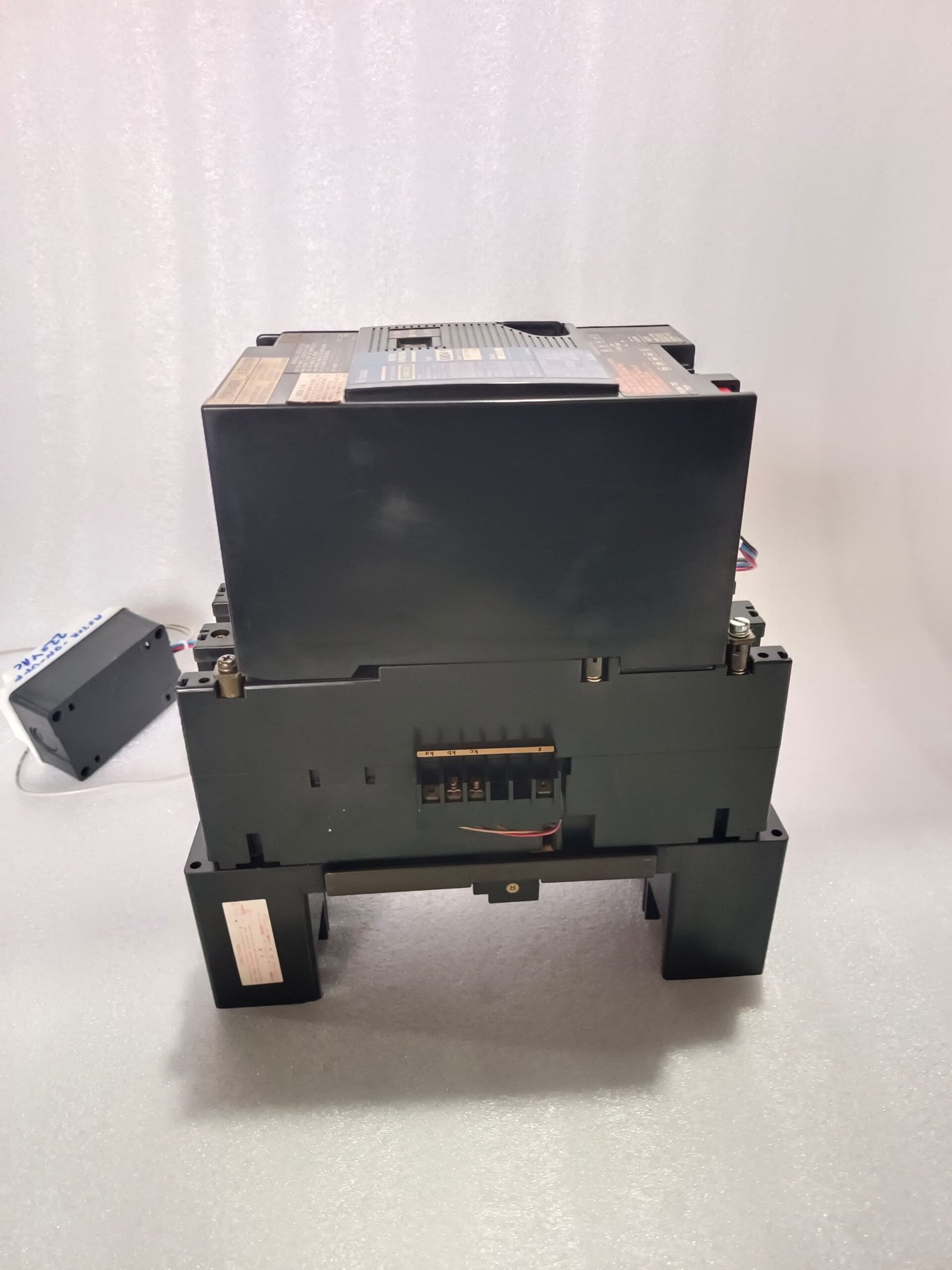 A06B-6096-H207 FANUC SERVO AMPLIFIER MODULE A06B6096H207 thumbnail 5033