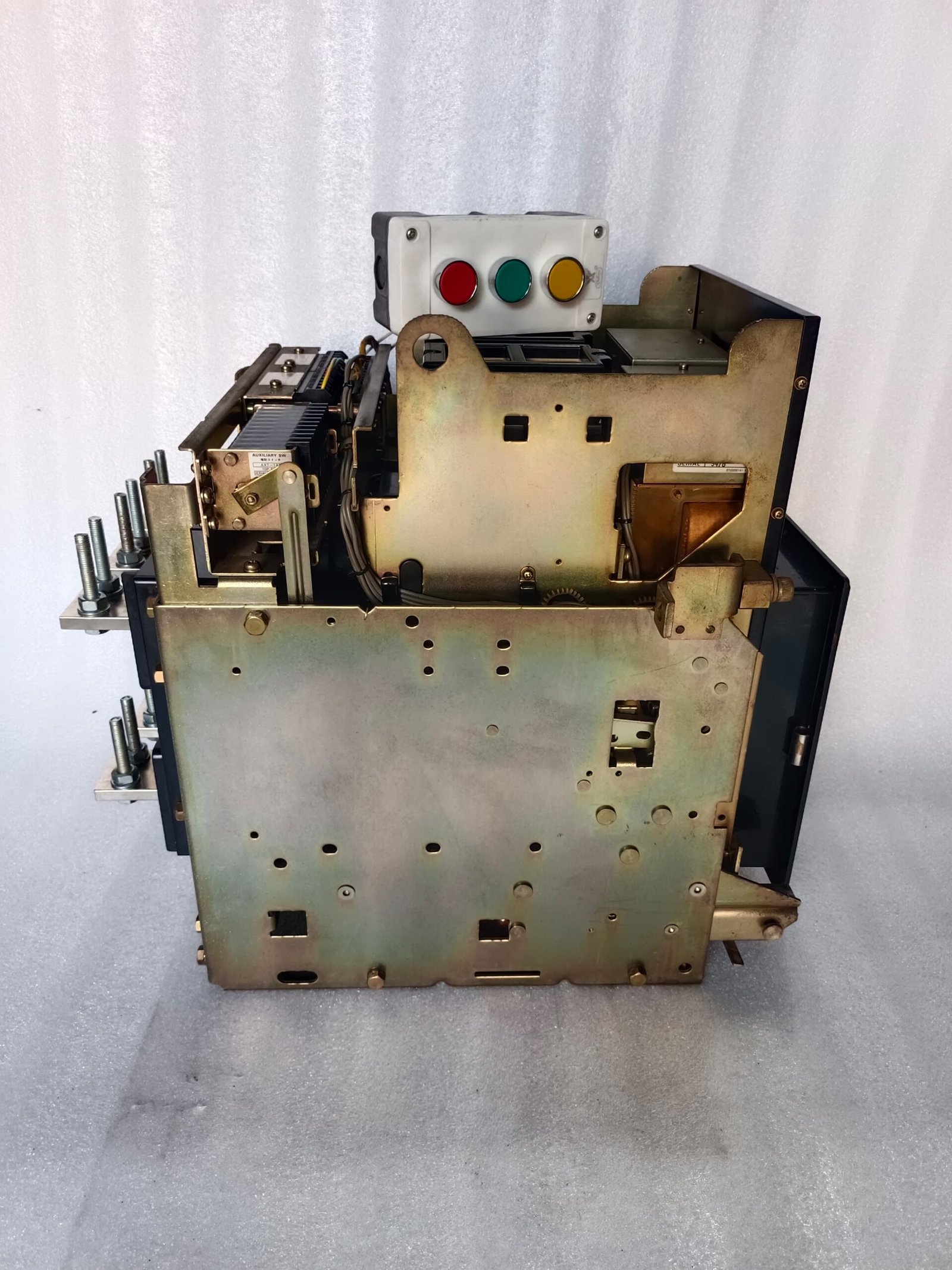 TERASAKI AT12 AIR CIRCUIT BREAKER TEMPOWER AIR CIRCUIT BREAKER AT12 thumbnail 4