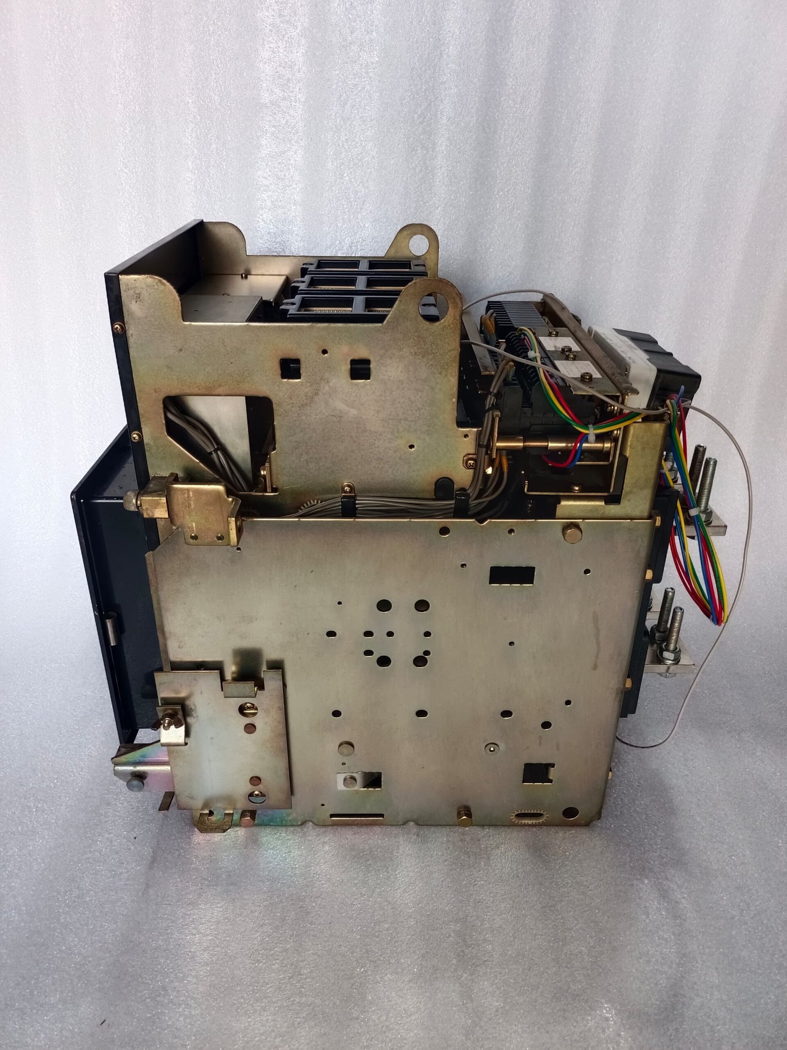 TERASAKI AT12 AIR CIRCUIT BREAKER TEMPOWER AIR CIRCUIT BREAKER AT12 thumbnail 7