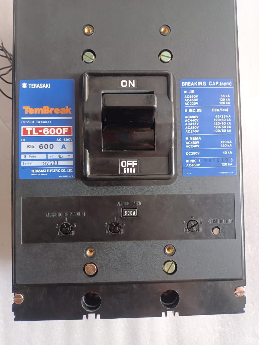 A06B-6096-H207 FANUC SERVO AMPLIFIER MODULE A06B6096H207 thumbnail 1935