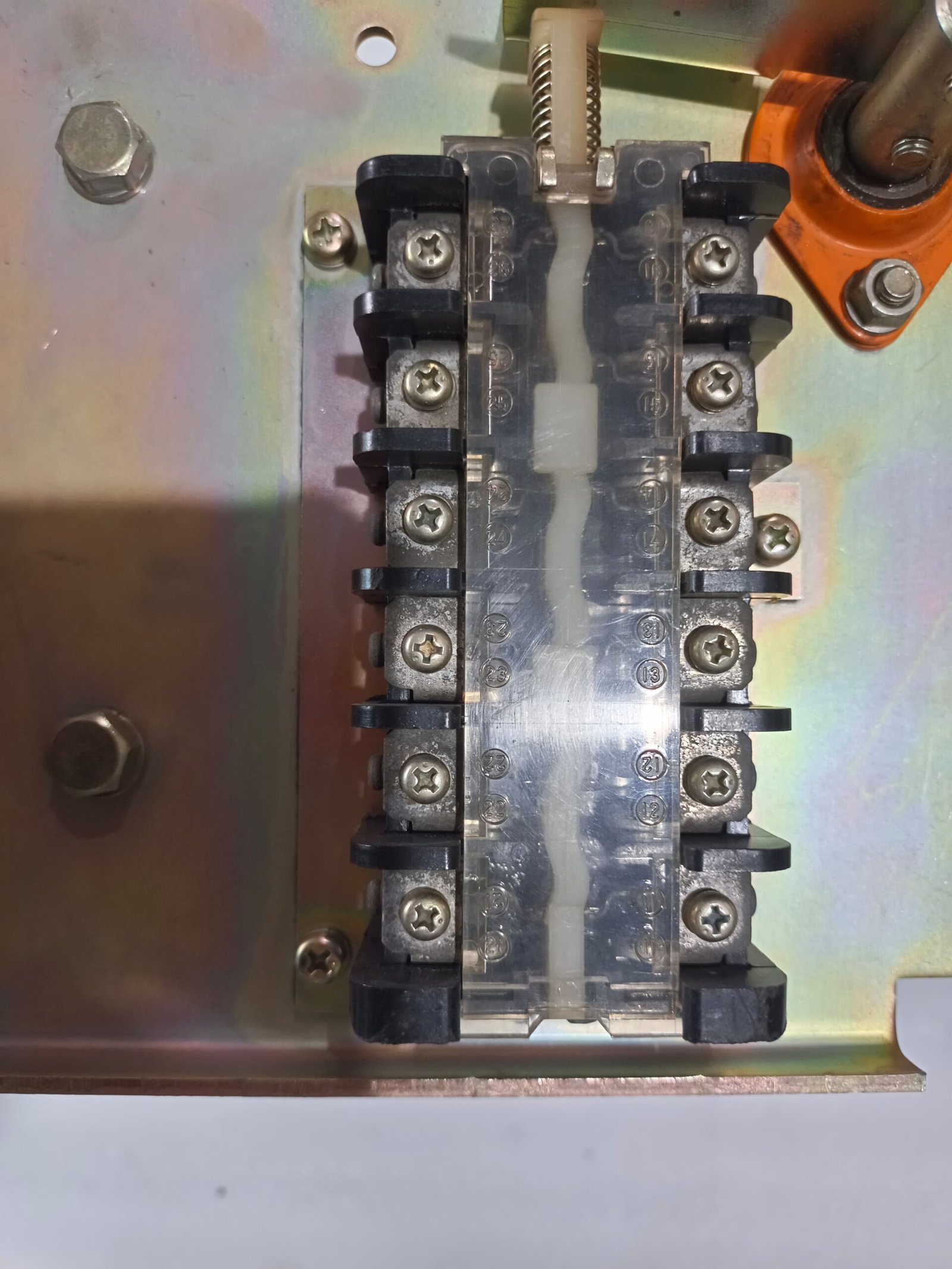 A06B-6096-H207 FANUC SERVO AMPLIFIER MODULE A06B6096H207 thumbnail 3659