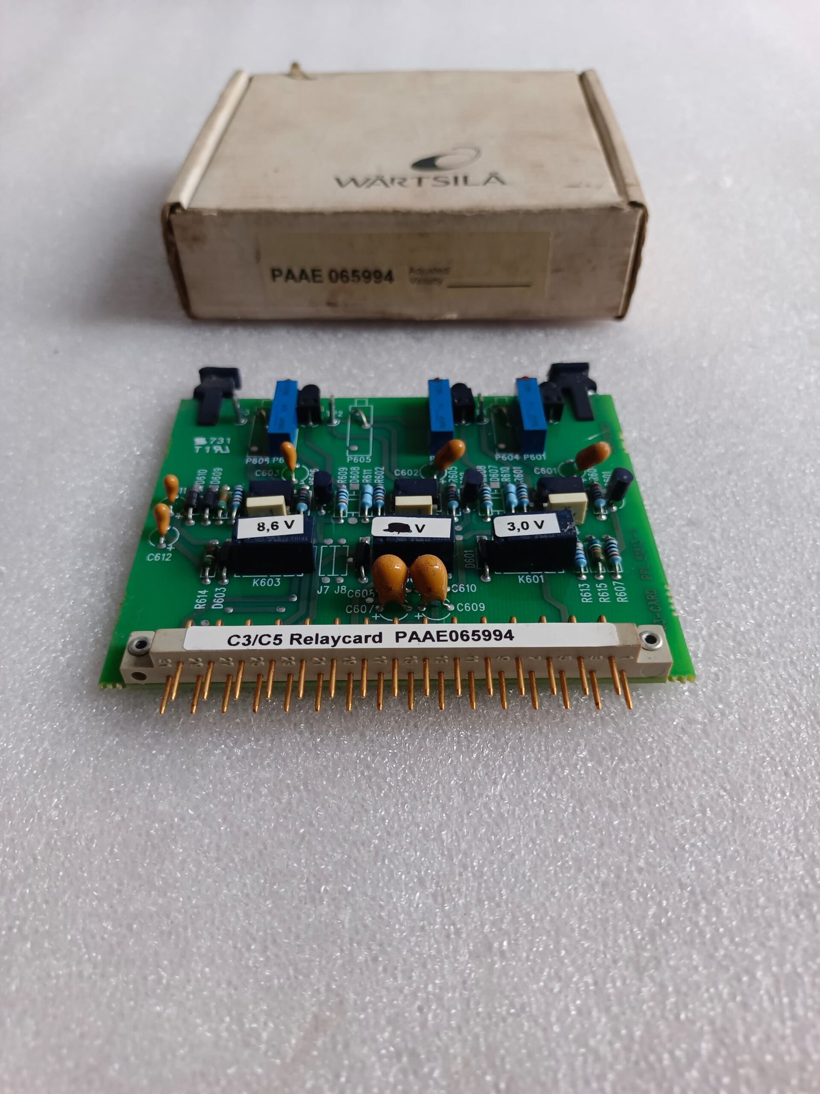 A06B-6096-H207 FANUC SERVO AMPLIFIER MODULE A06B6096H207 thumbnail 4451