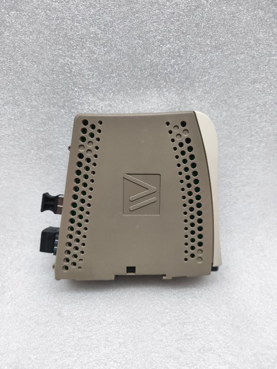 A06B-6096-H207 FANUC SERVO AMPLIFIER MODULE A06B6096H207 thumbnail 6281