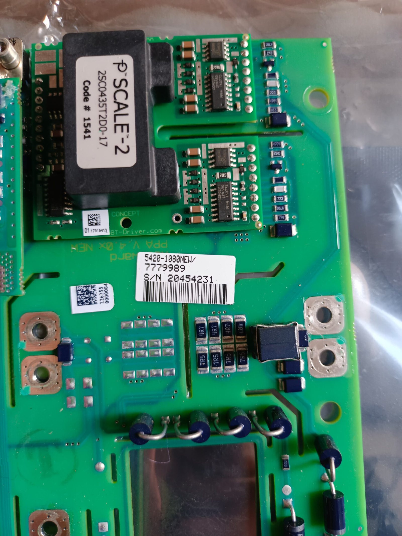 A06B-6096-H207 FANUC SERVO AMPLIFIER MODULE A06B6096H207 thumbnail 4664