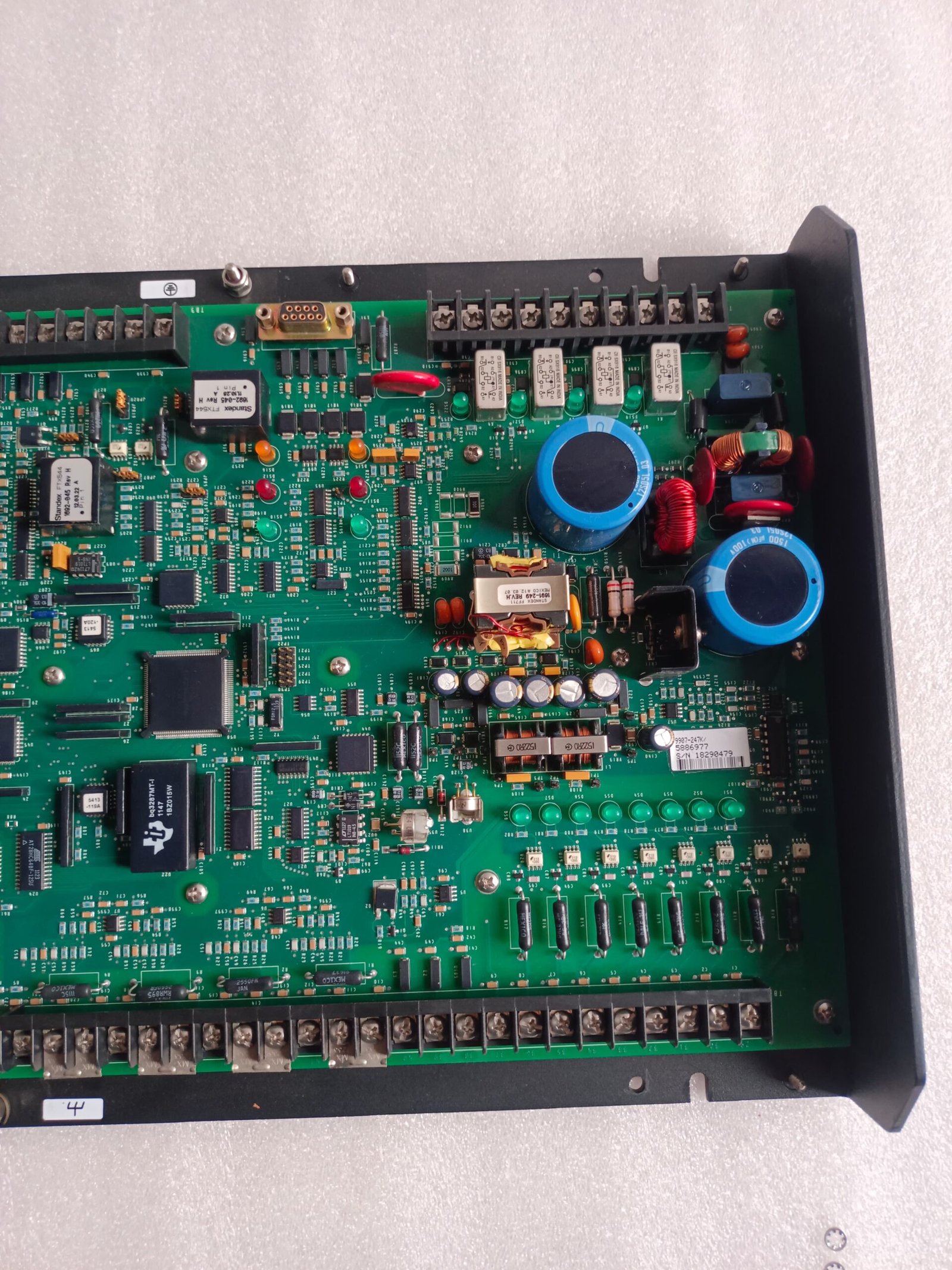 A06B-6096-H207 FANUC SERVO AMPLIFIER MODULE A06B6096H207 thumbnail 4654