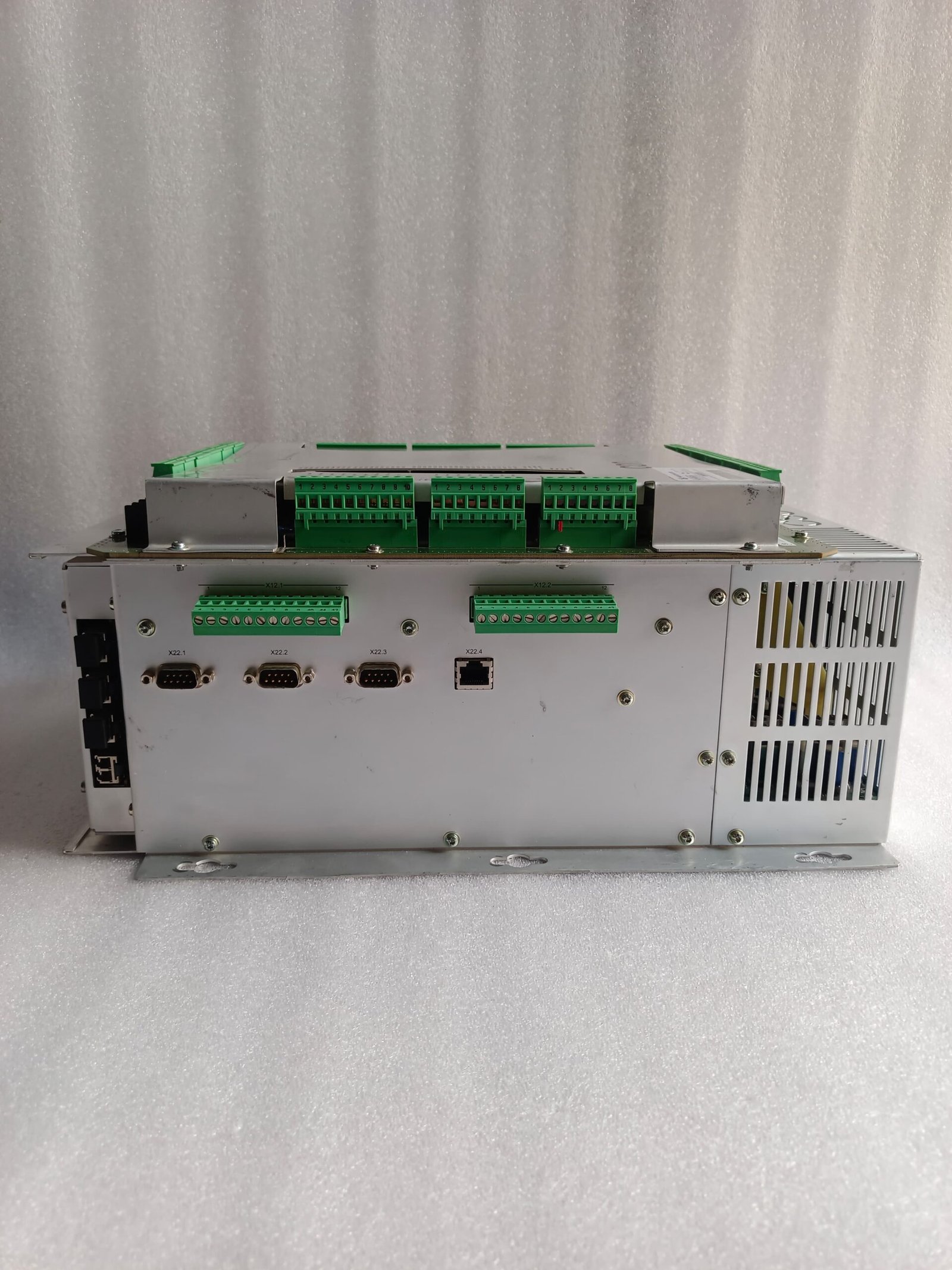 A06B-6096-H207 FANUC SERVO AMPLIFIER MODULE A06B6096H207 thumbnail 4418
