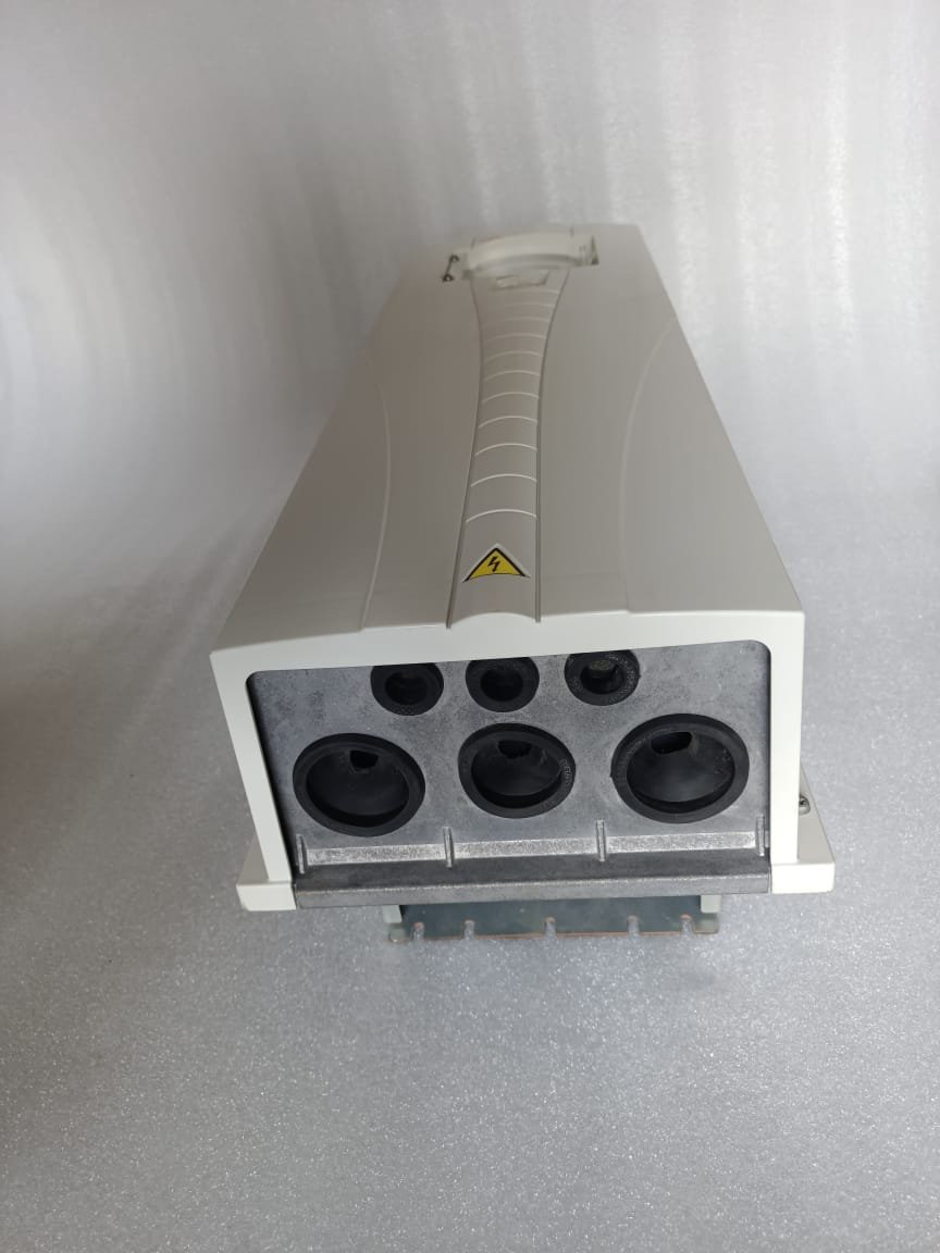 A06B-6096-H207 FANUC SERVO AMPLIFIER MODULE A06B6096H207 thumbnail 344