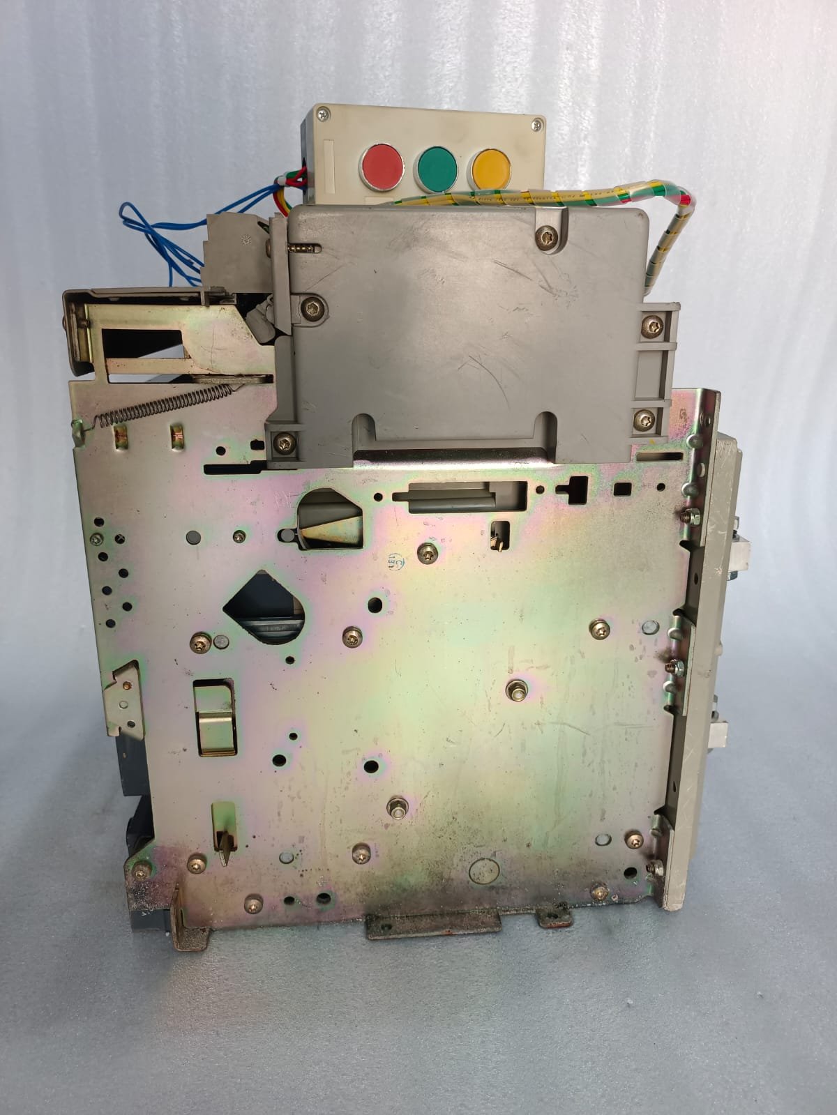 MERLIN GERIN NW32 H1 AIR CIRCUIT BREAKER SCHNEIDER NW32H1 AIR CIRCUIT BREAKER thumbnail 8