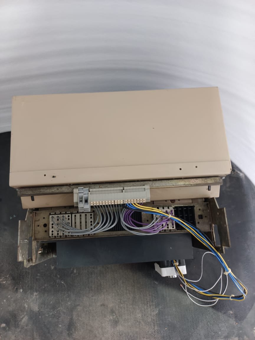 MERLIN GERIN M20 H2 AIR CIRCUIT BREAKER MASTERPACT M20H2 ACB thumbnail 6