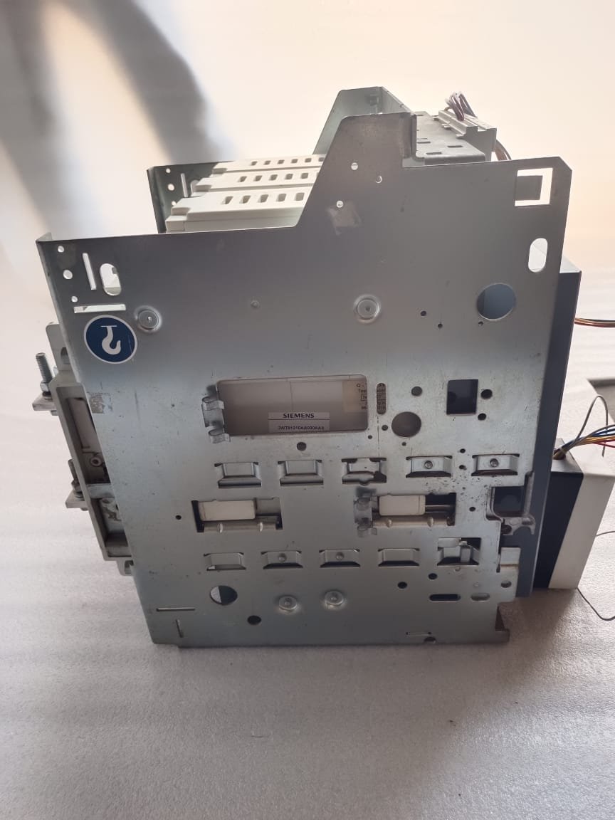 A06B-6096-H207 FANUC SERVO AMPLIFIER MODULE A06B6096H207 thumbnail 433