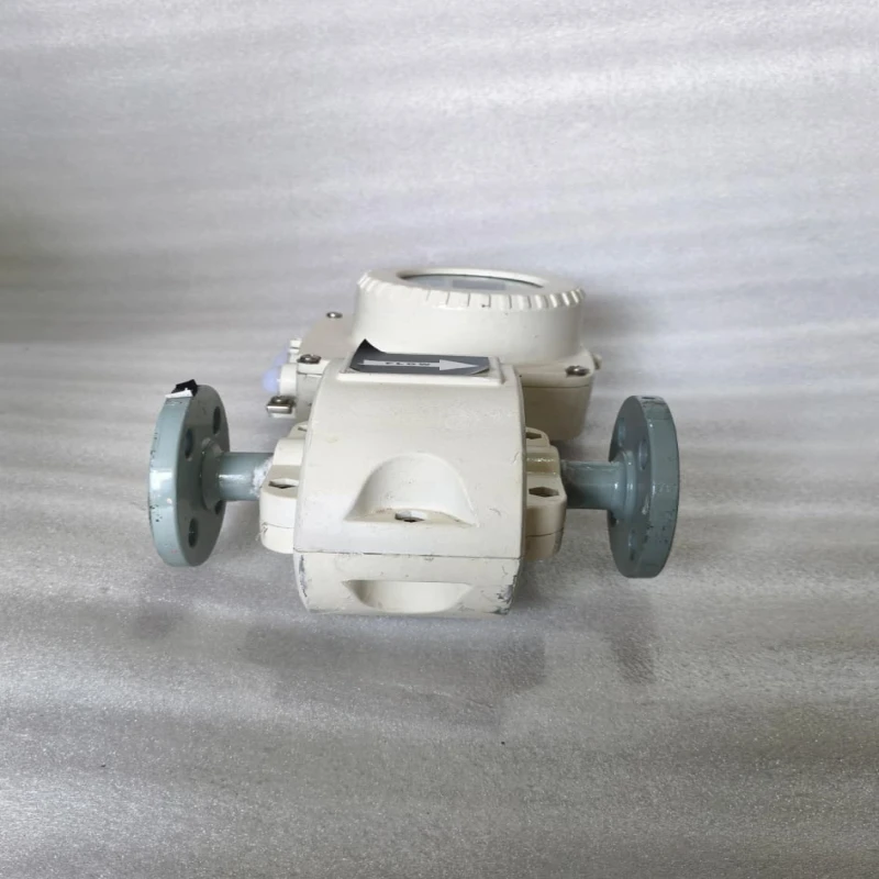 ABB ProcessMaster 300 Electromagnetic Flowmeter FEP311020A1S2A1B1A1A0A1B1C1H1T3 – High-Accuracy Mag Flow Meter for Industrial Liquid Flow Measurement thumbnail 5